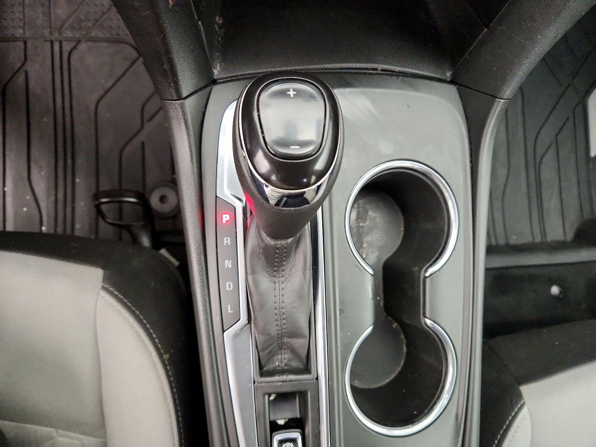 Thumbnail: 2019 Chevrolet Equinox - 17
