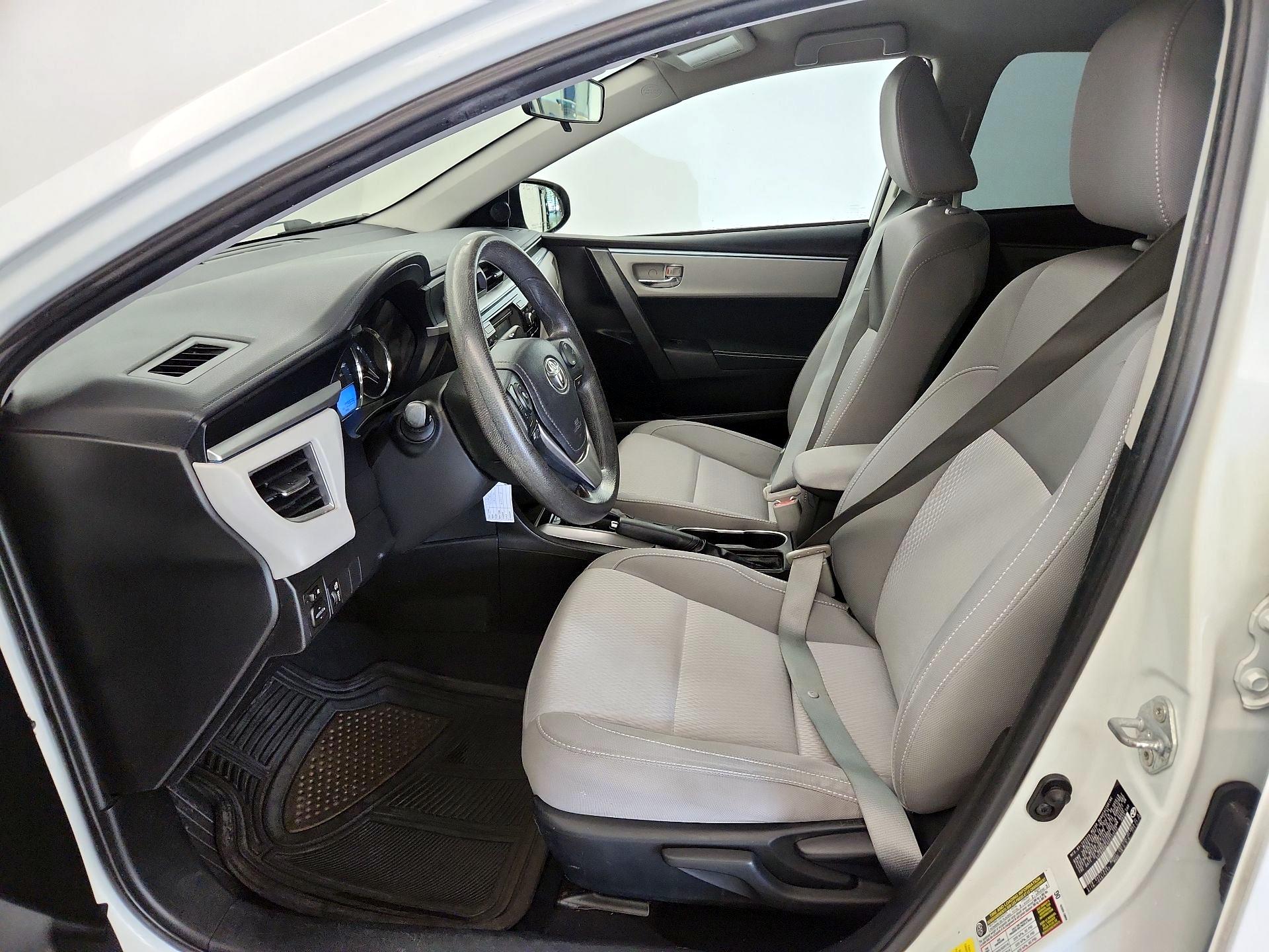 Thumbnail: 2015 Toyota Corolla - 11