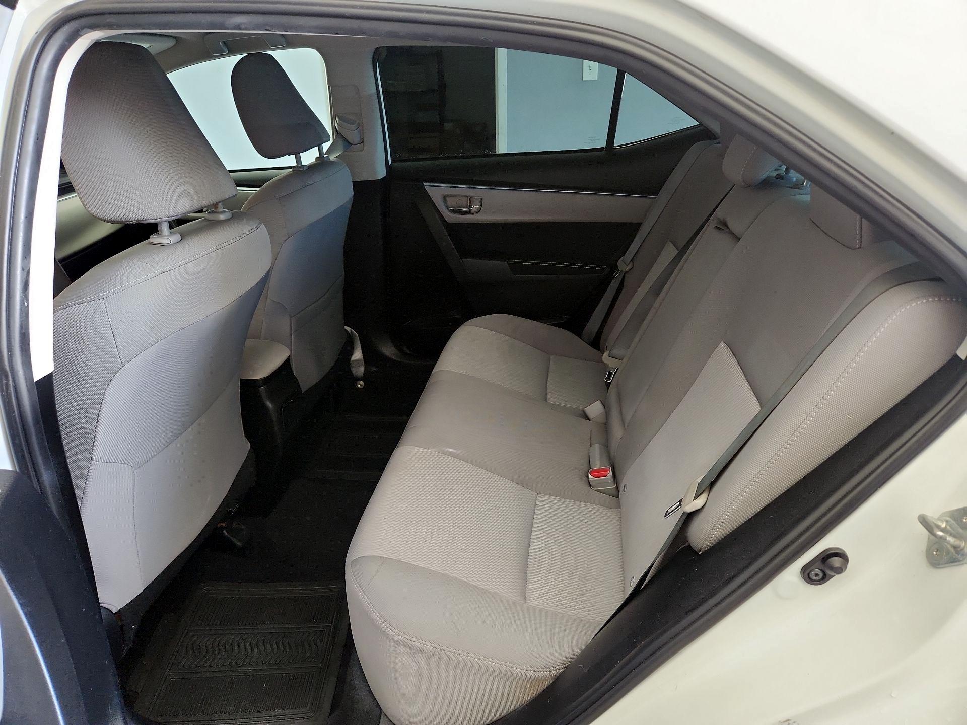 Thumbnail: 2015 Toyota Corolla - 19