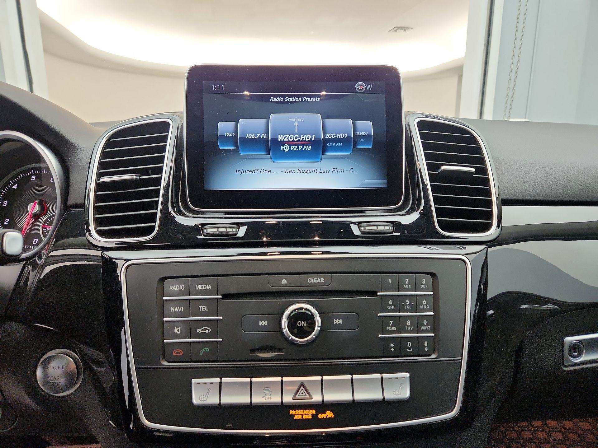 Thumbnail: 2016 Mercedes-Benz GLE - 16