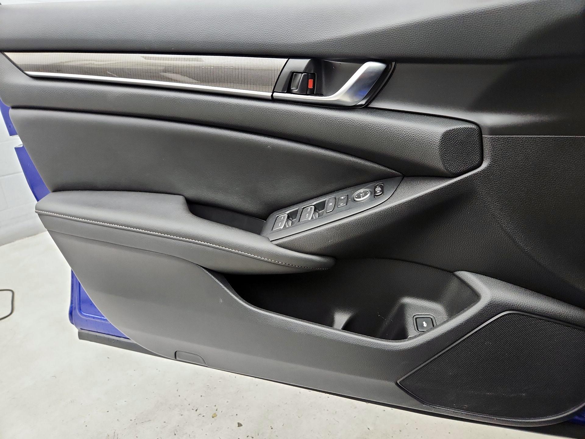 Thumbnail: 2020 Honda Accord - 12