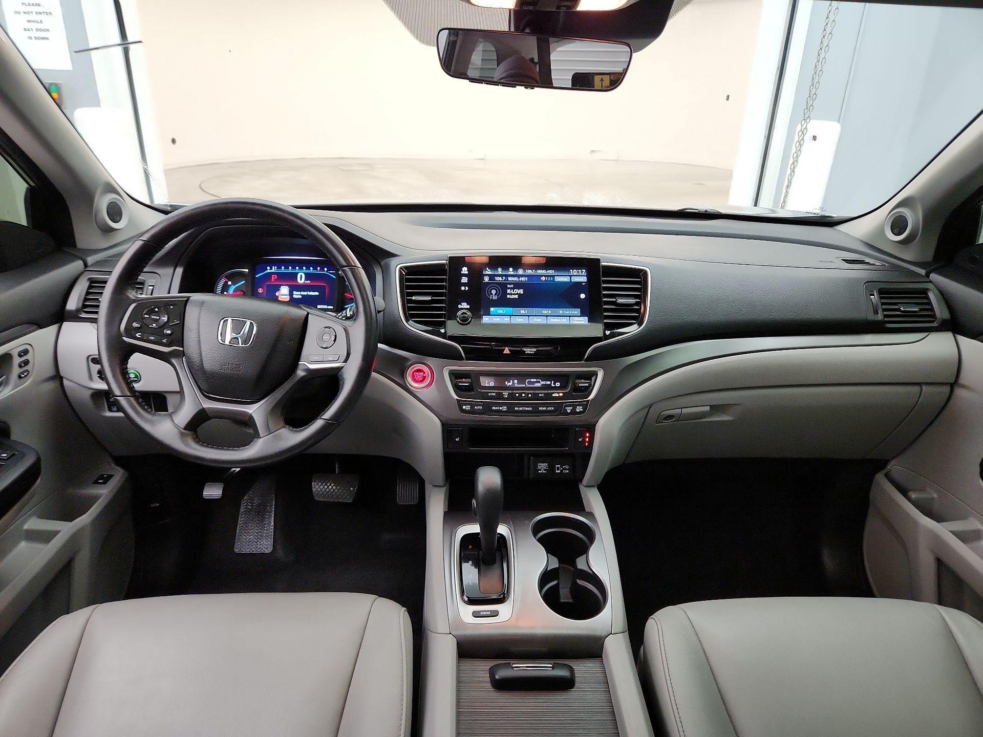 Thumbnail: 2019 Honda Pilot - 9