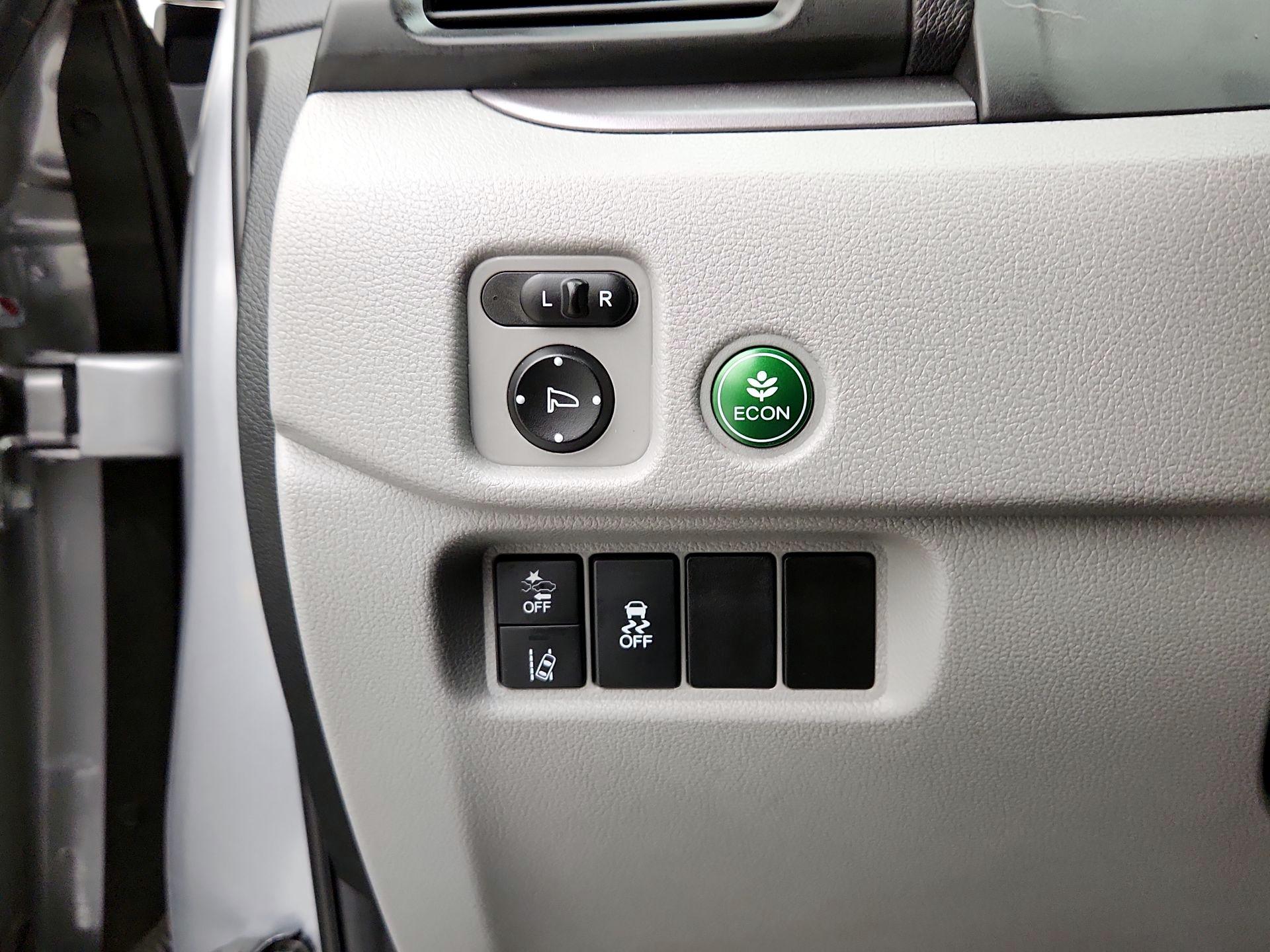 Thumbnail: 2019 Honda Pilot - 13