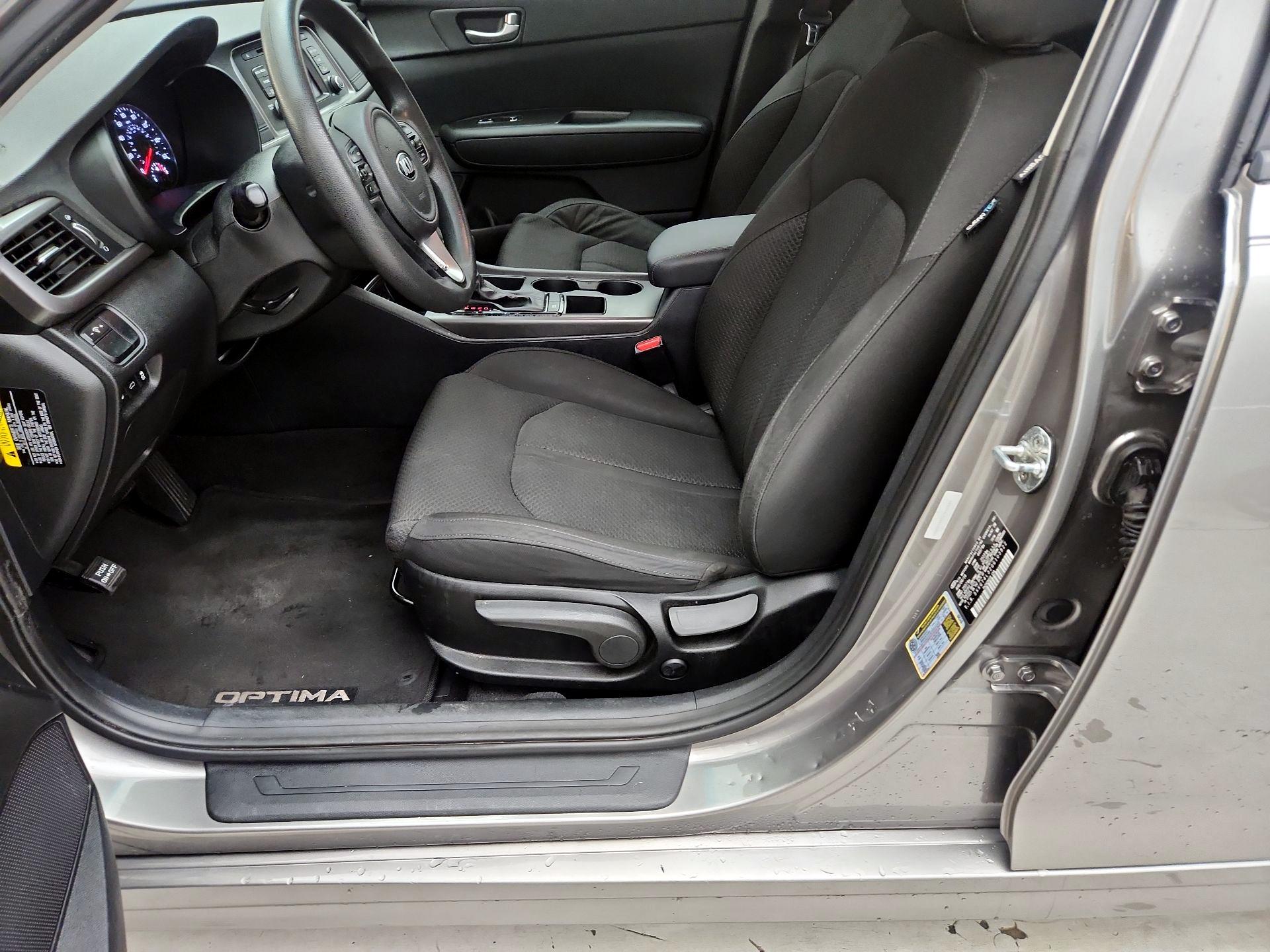 Thumbnail: 2016 Kia Optima - 11