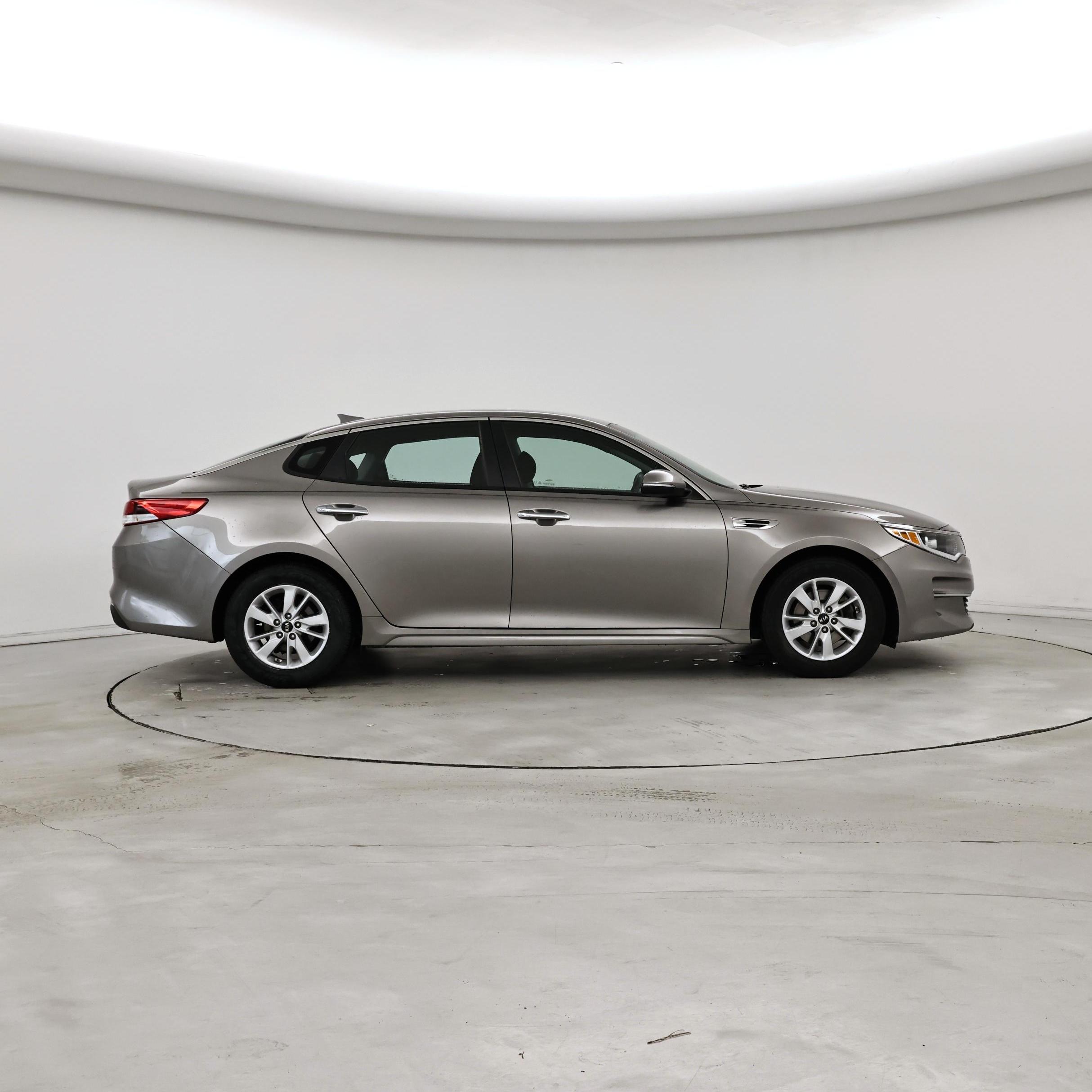 Thumbnail: 2016 Kia Optima - 7