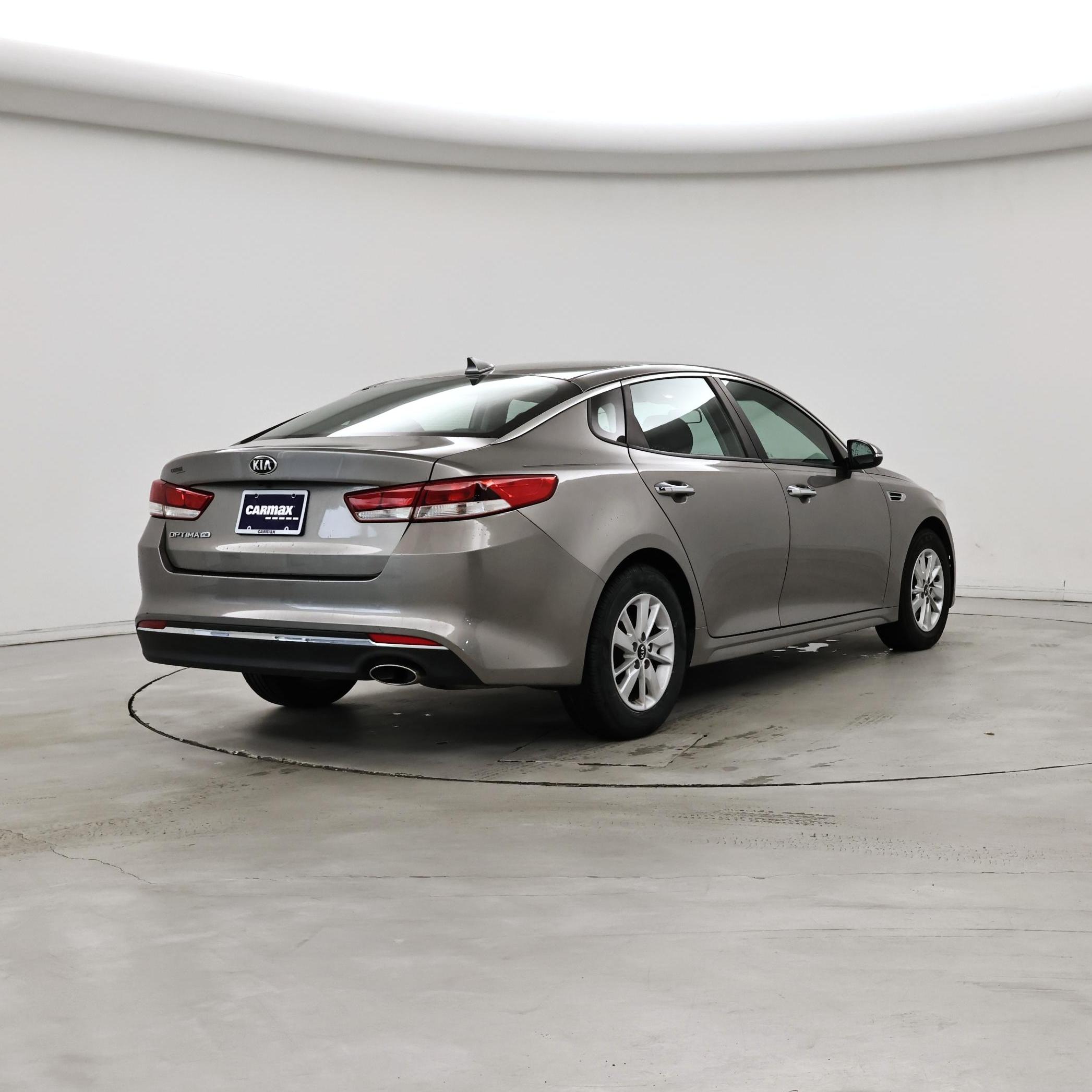 Thumbnail: 2016 Kia Optima - 8