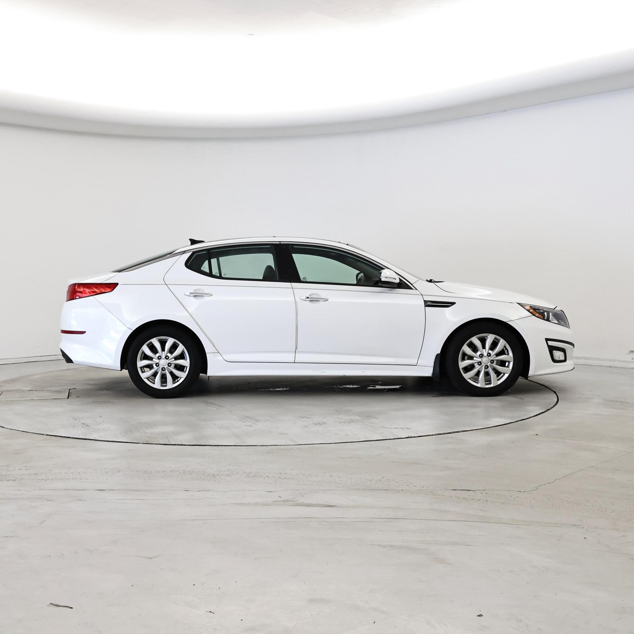 Thumbnail: 2015 Kia Optima - 7