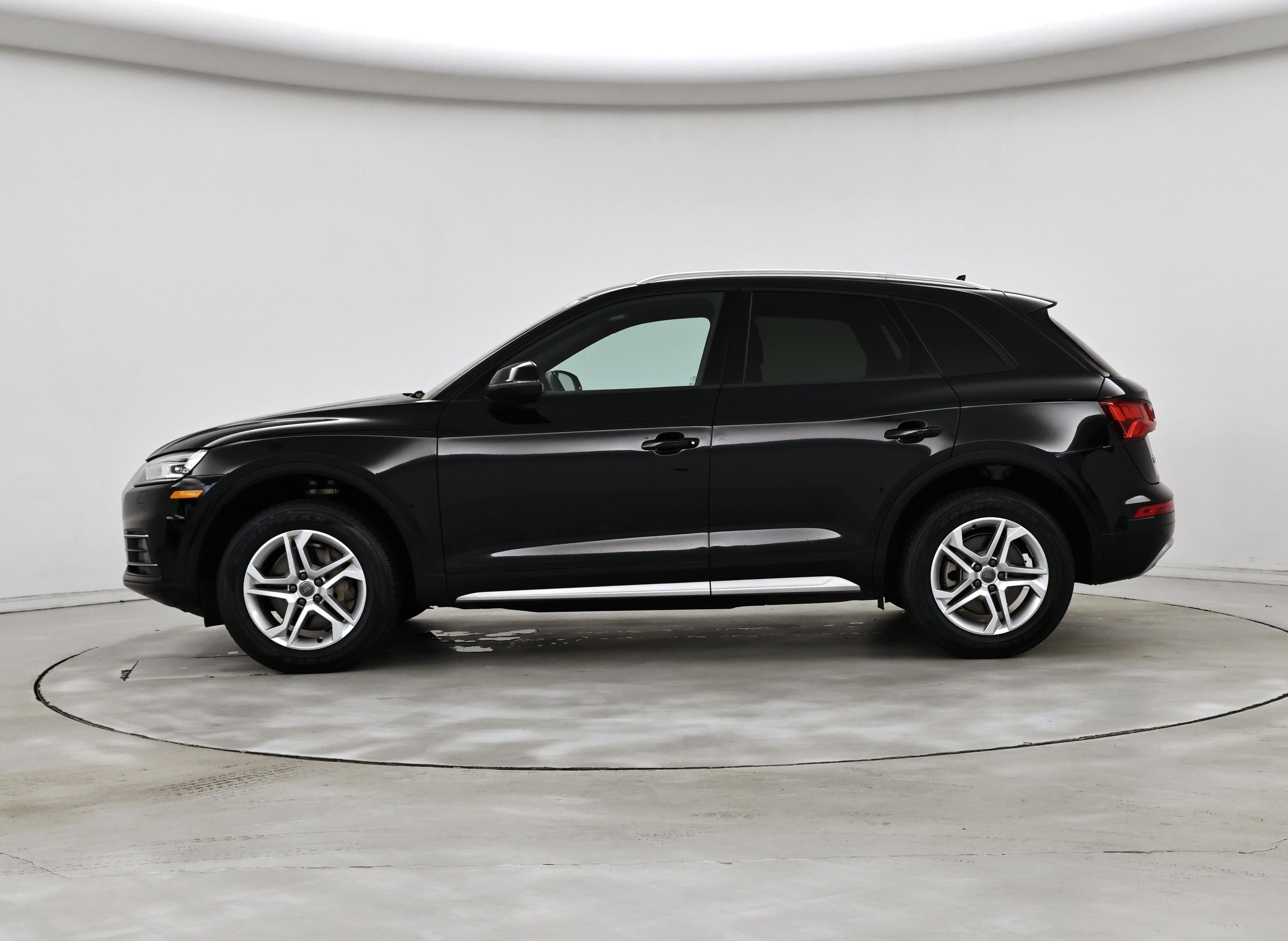 Thumbnail: 2018 Audi Q5 - 3