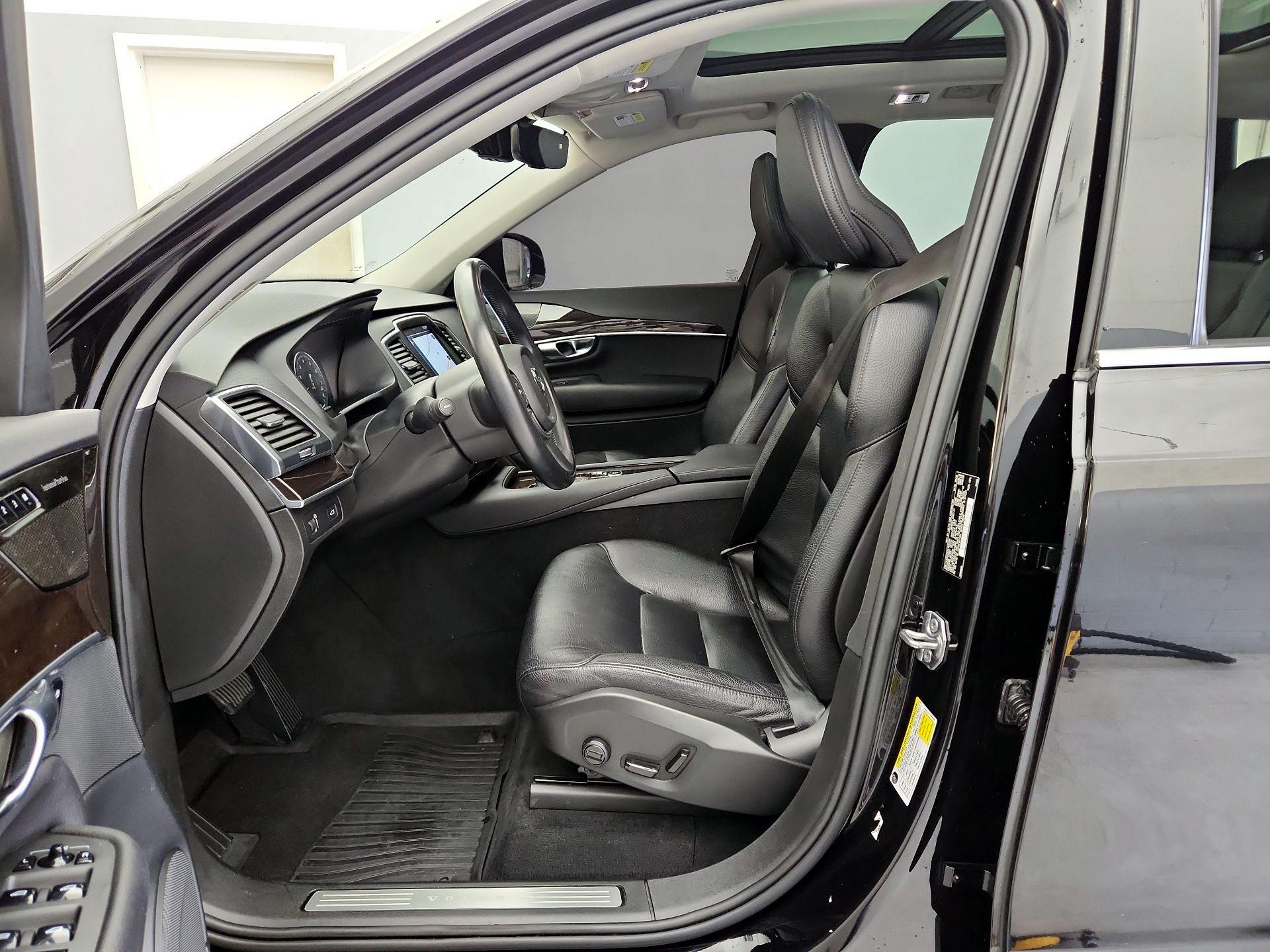Thumbnail: 2019 Volvo XC90 - 11