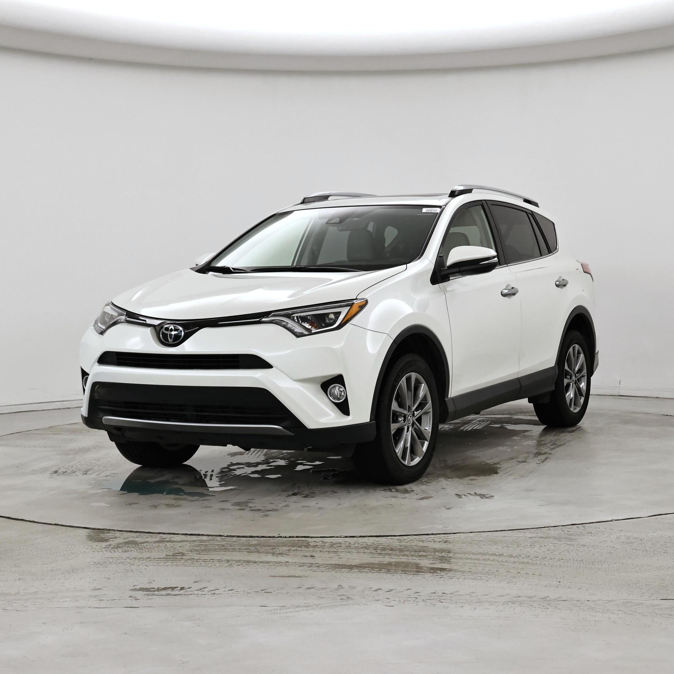 Thumbnail: 2018 Toyota RAV4 - 4