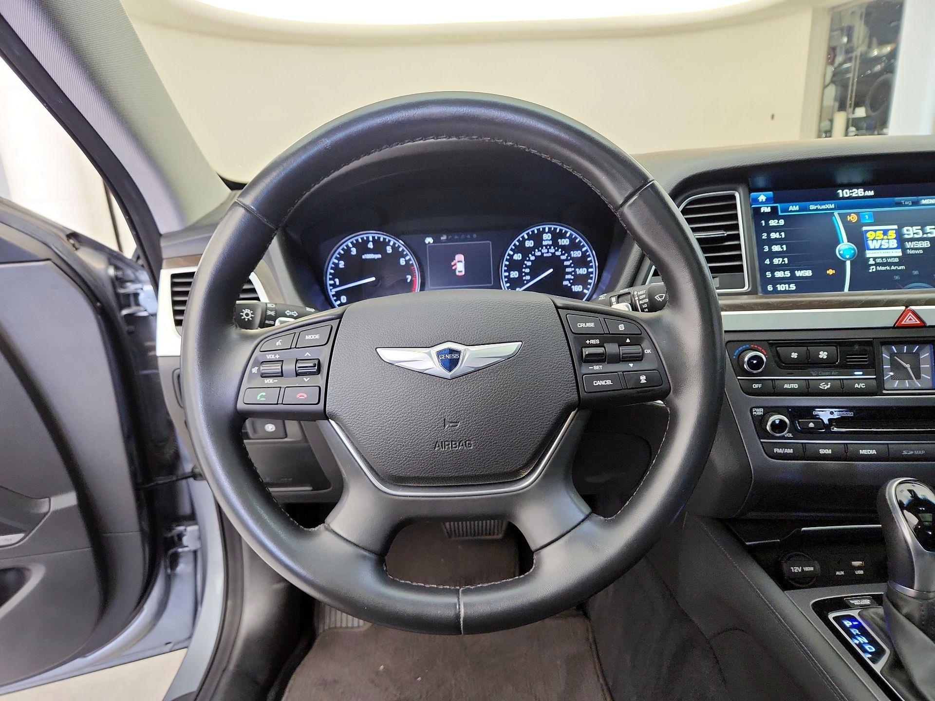 Thumbnail: 2015 Hyundai Genesis - 10