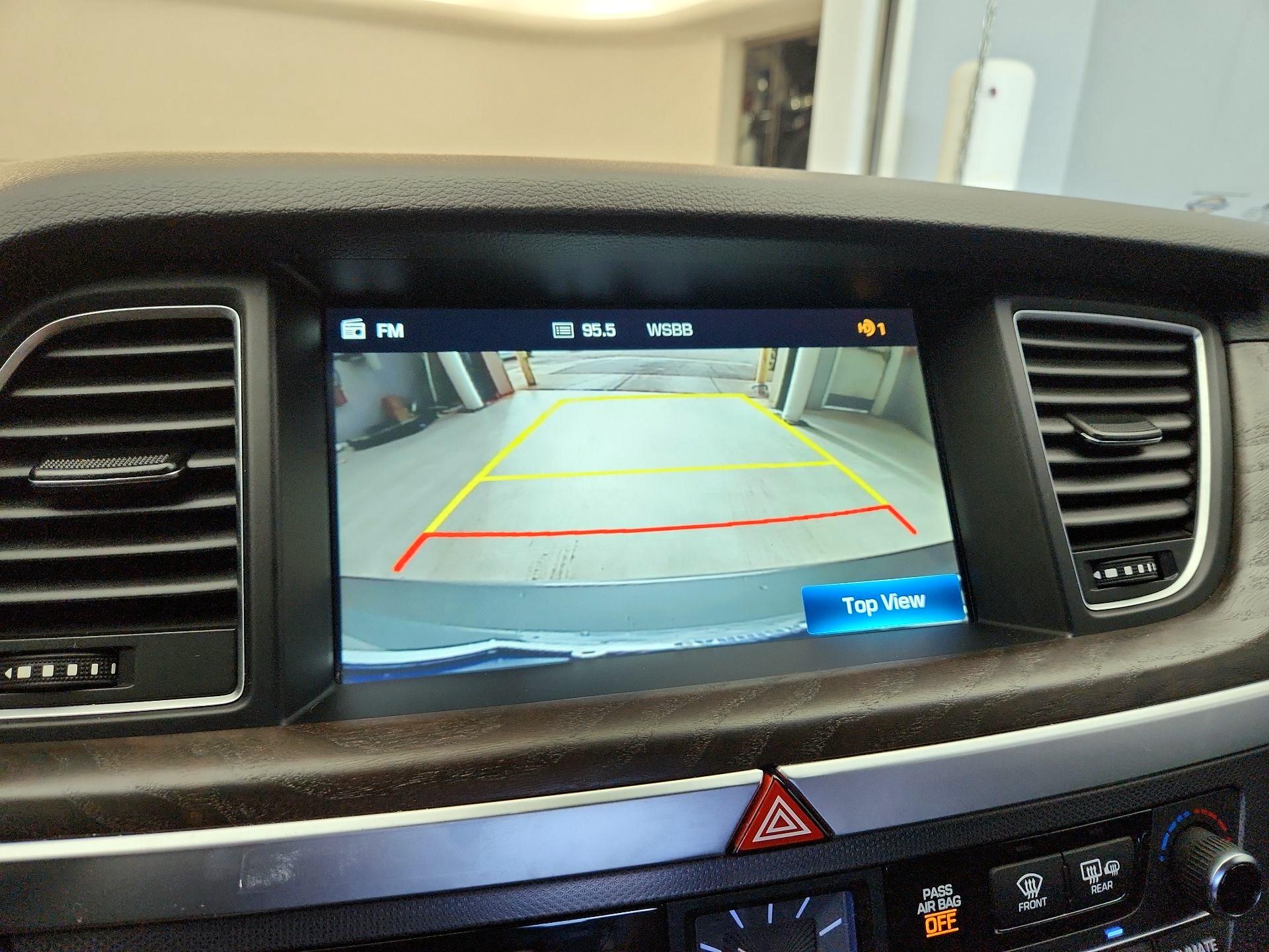 Thumbnail: 2015 Hyundai Genesis - 15