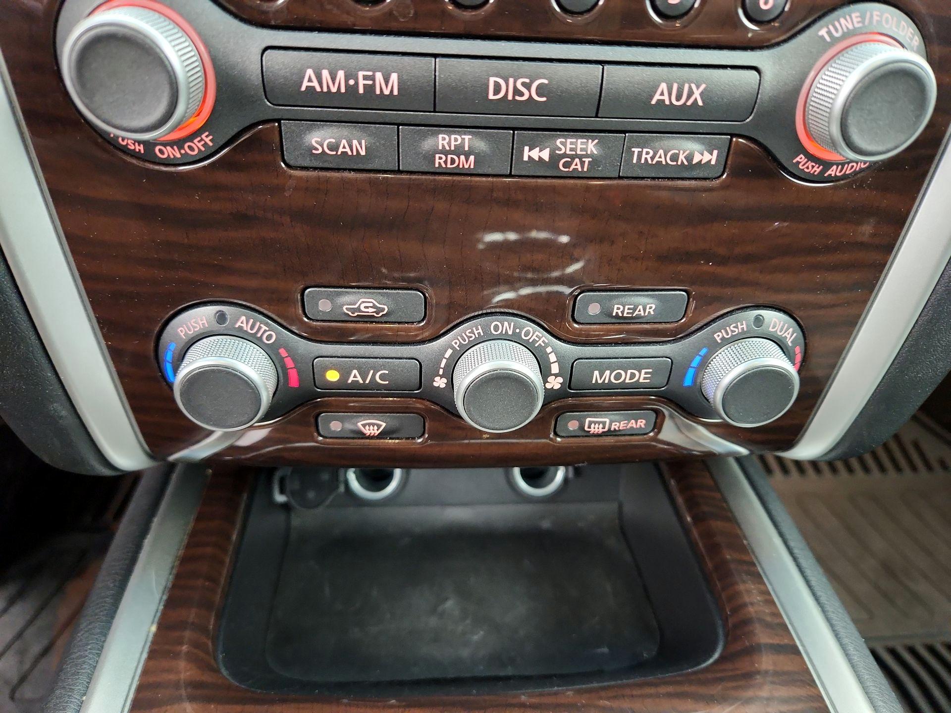 Thumbnail: 2016 Nissan Pathfinder - 16