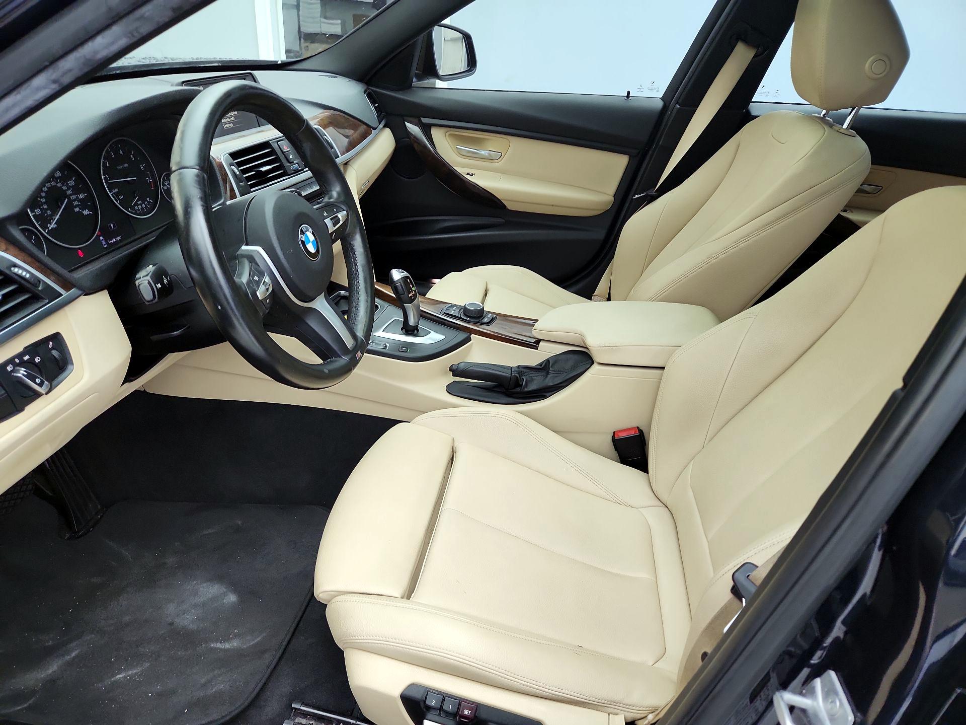 Thumbnail: 2017 BMW 3 Series - 11