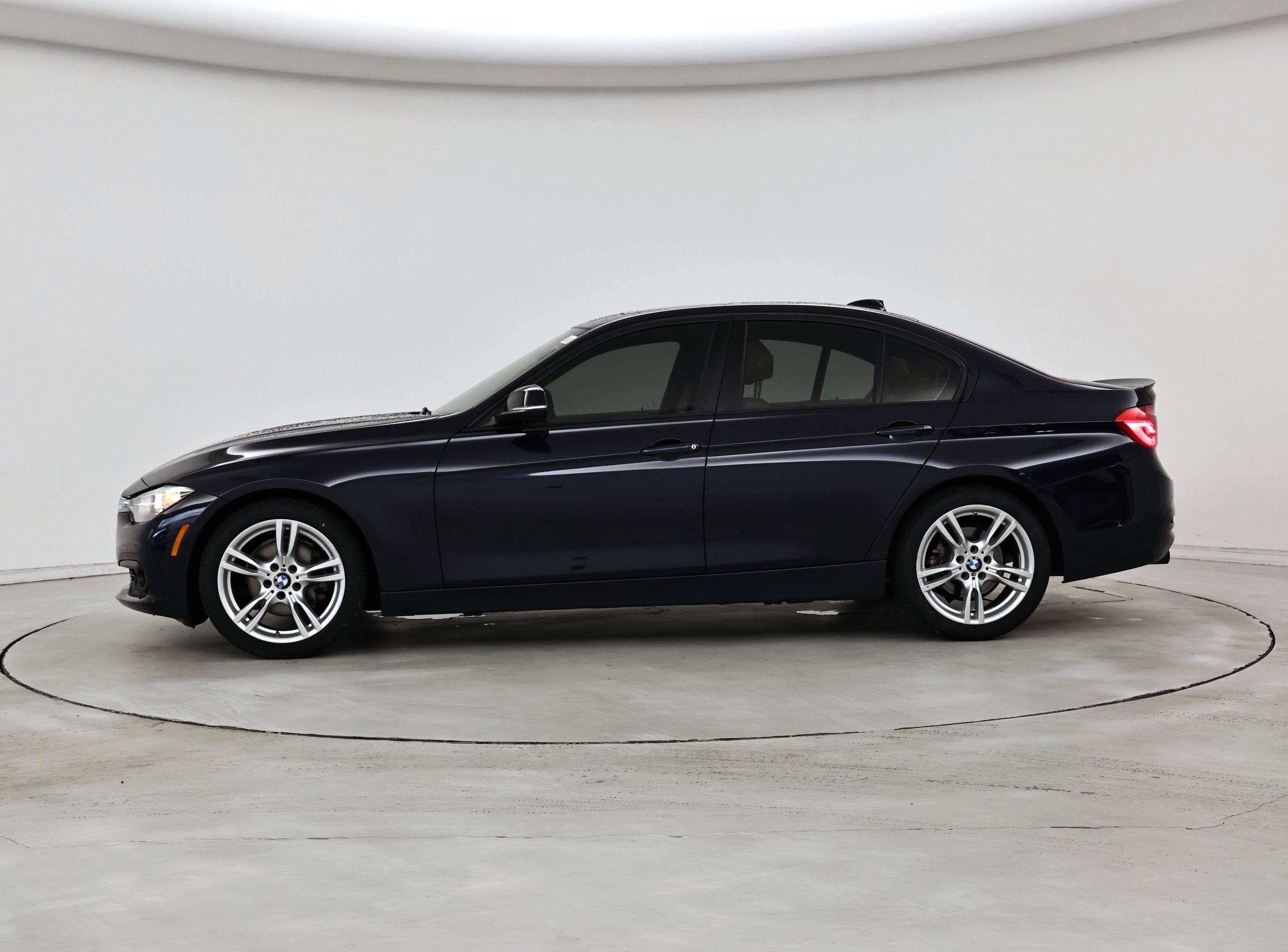 Thumbnail: 2017 BMW 3 Series - 3