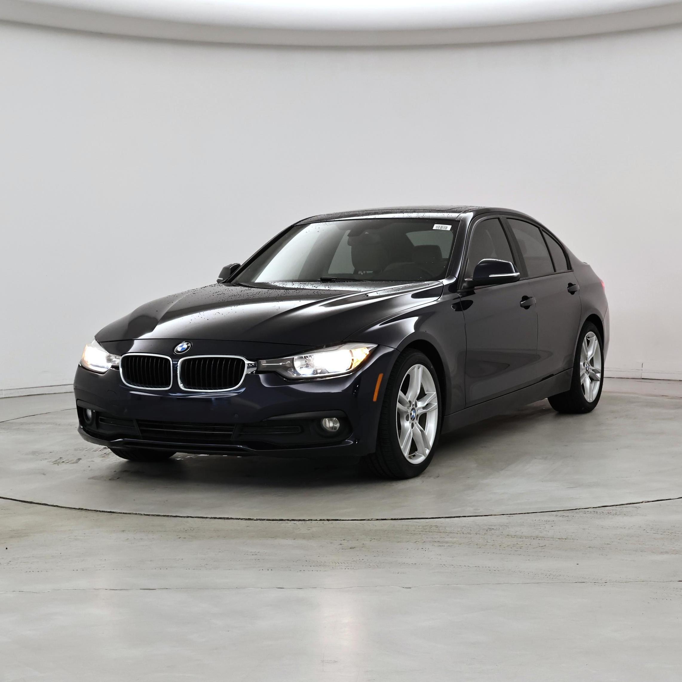 Thumbnail: 2017 BMW 3 Series - 4