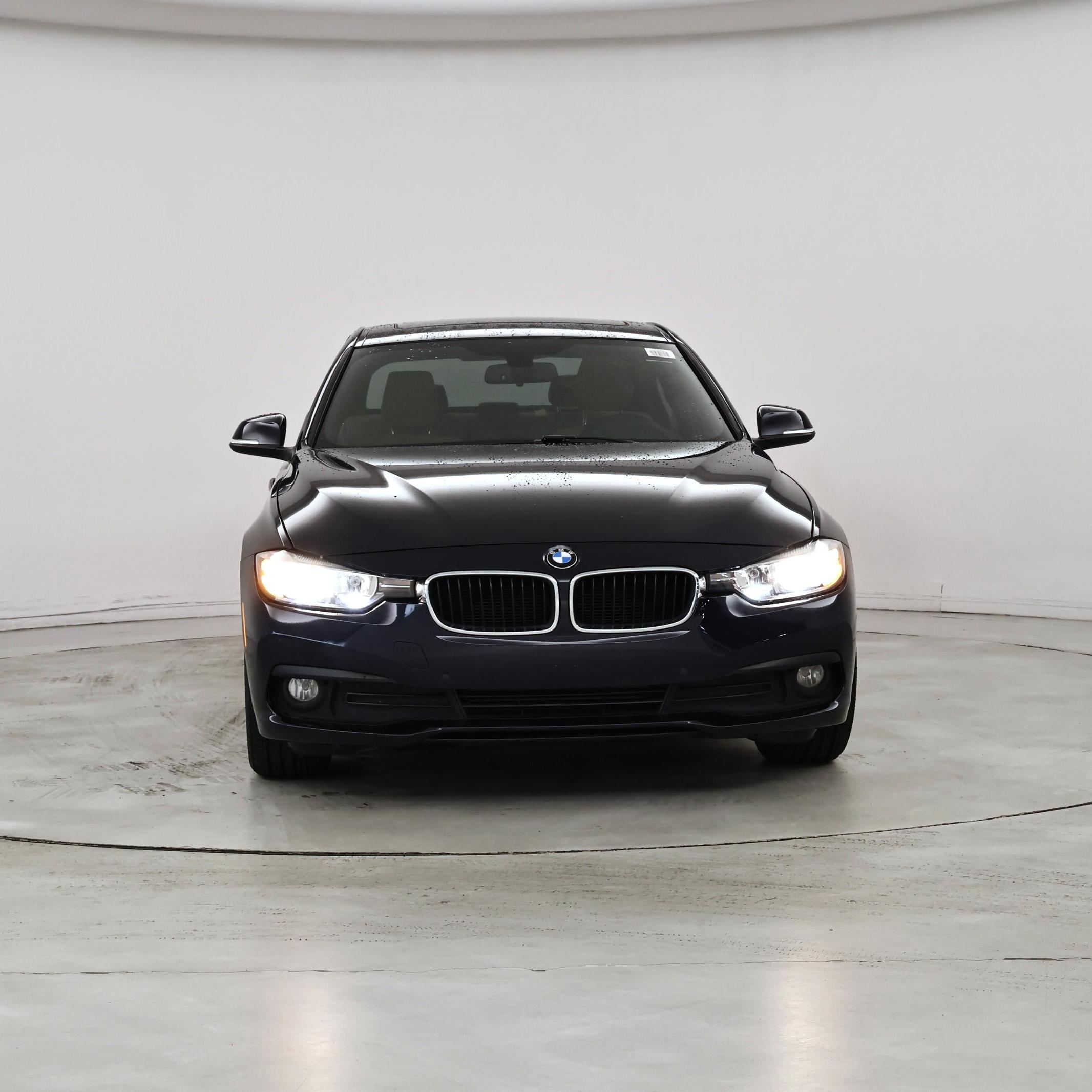 Thumbnail: 2017 BMW 3 Series - 5