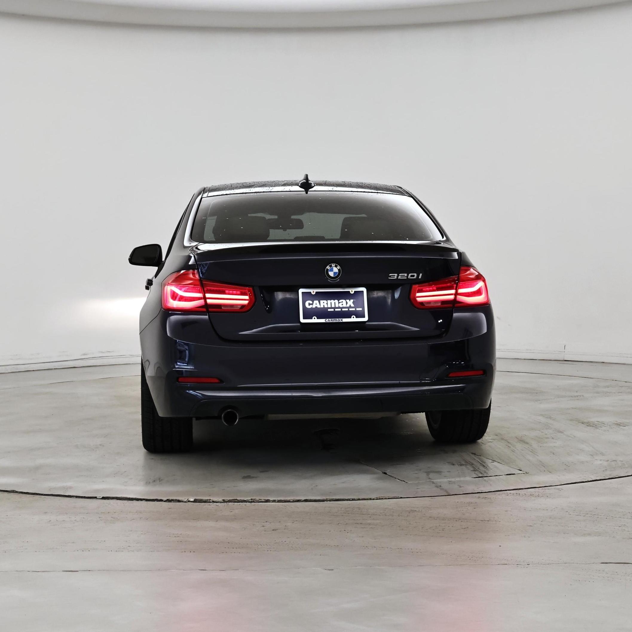 Thumbnail: 2017 BMW 3 Series - 6