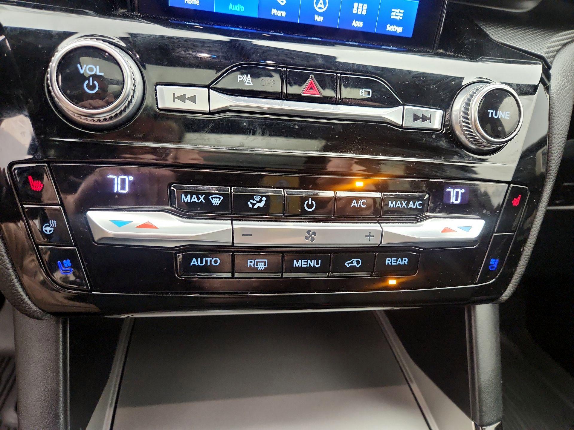 Thumbnail: 2021 Ford Explorer - 17