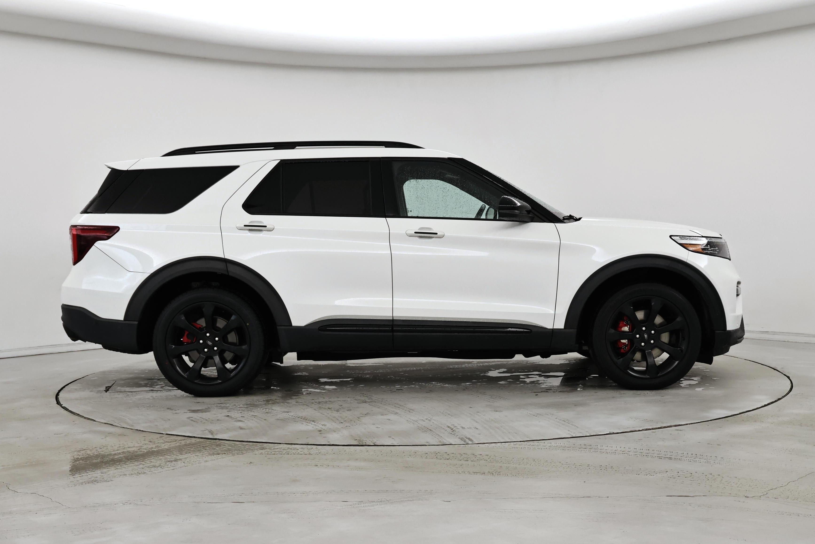 Thumbnail: 2021 Ford Explorer - 7