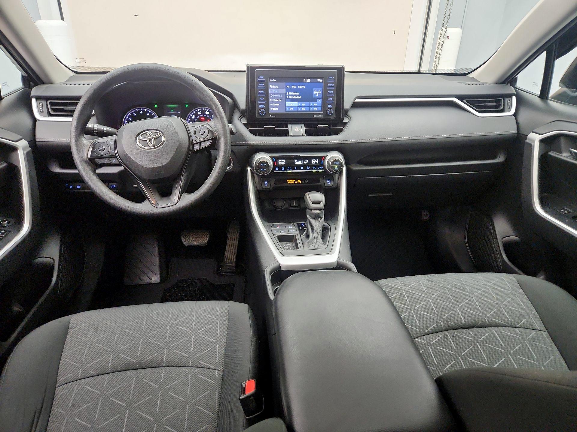 Thumbnail: 2020 Toyota RAV4 - 9