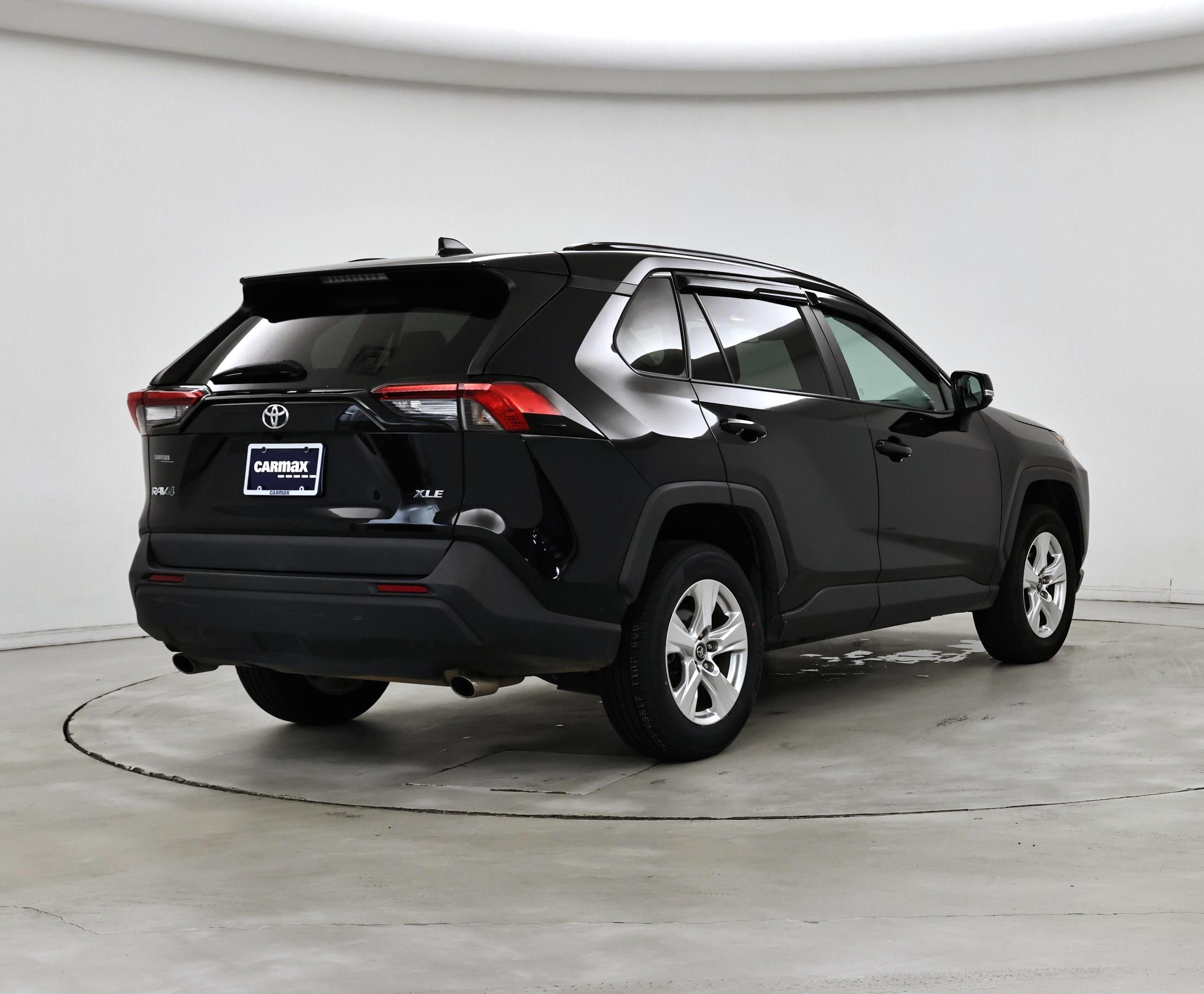 Thumbnail: 2020 Toyota RAV4 - 8