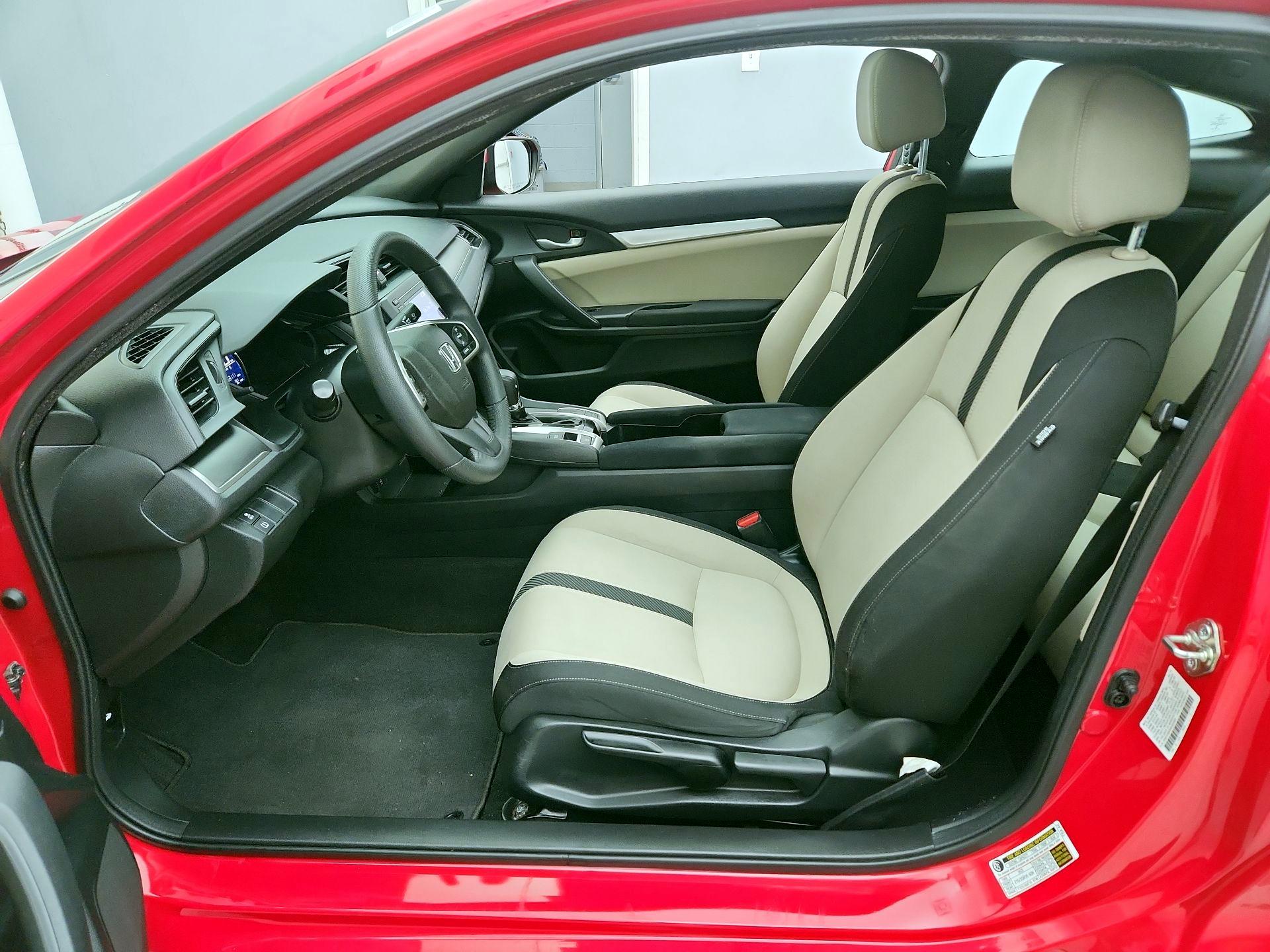 Thumbnail: 2016 Honda Civic - 11