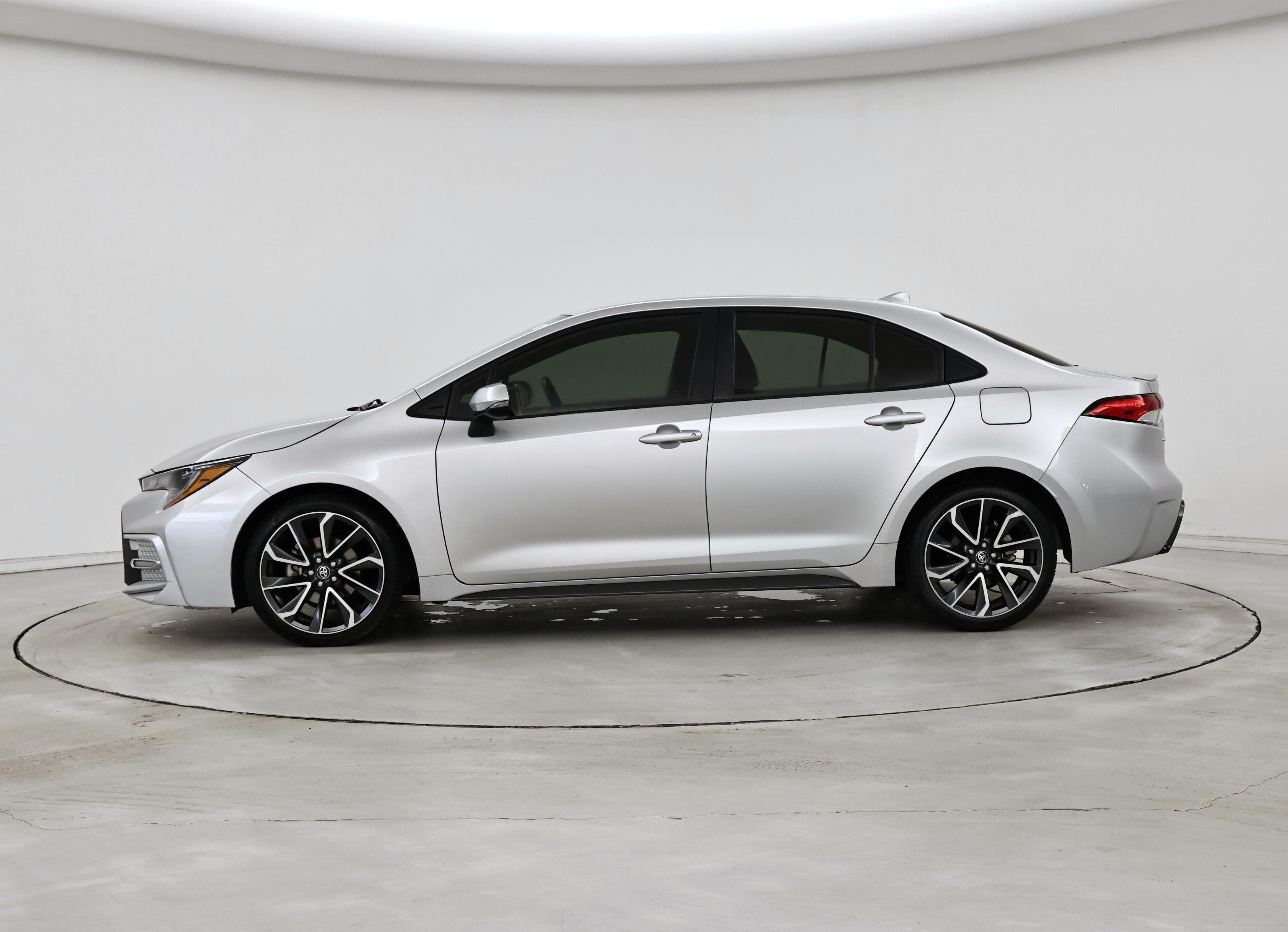 Thumbnail: 2021 Toyota Corolla - 3