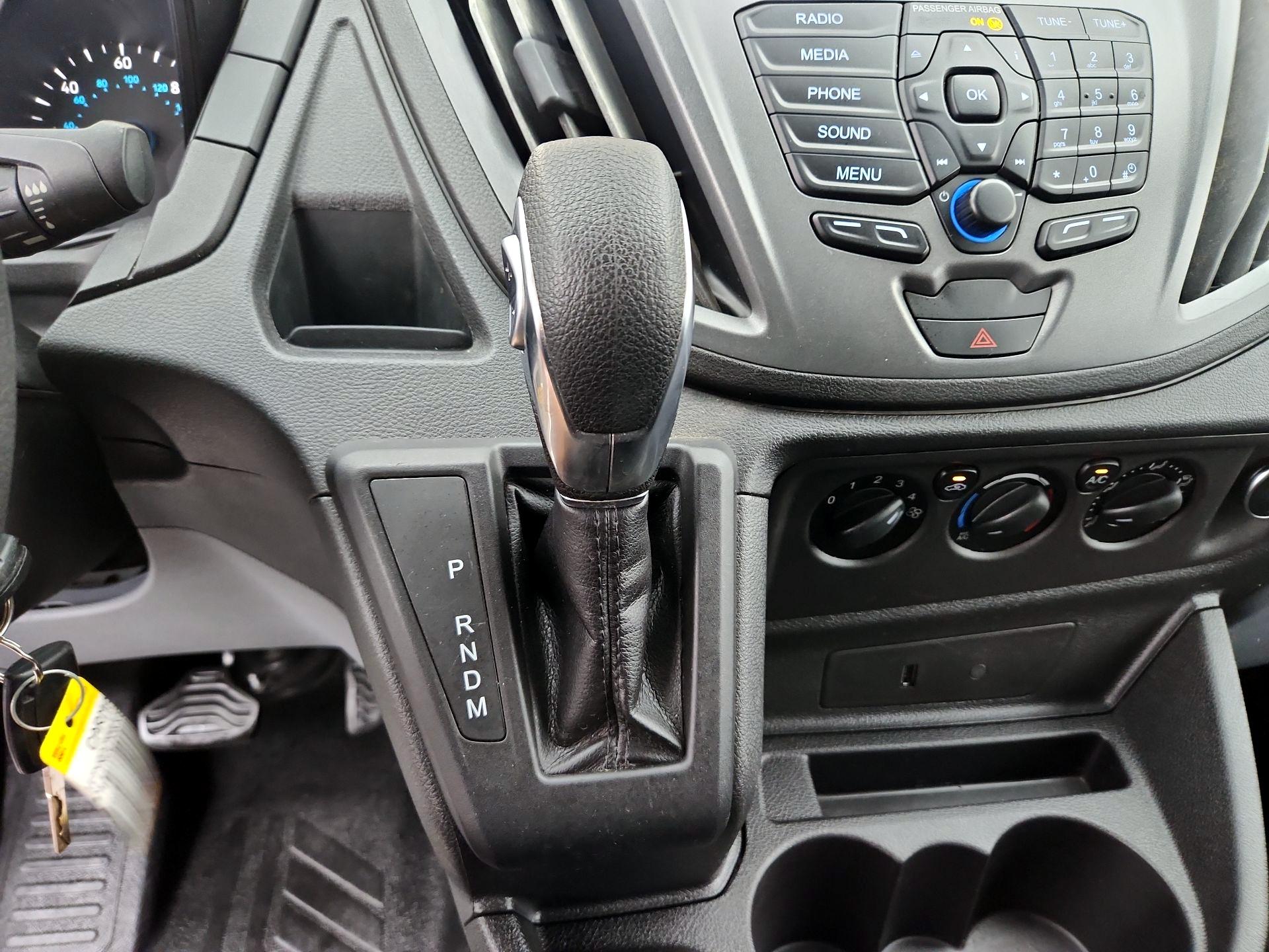 Thumbnail: 2019 Ford Transit Series - 17