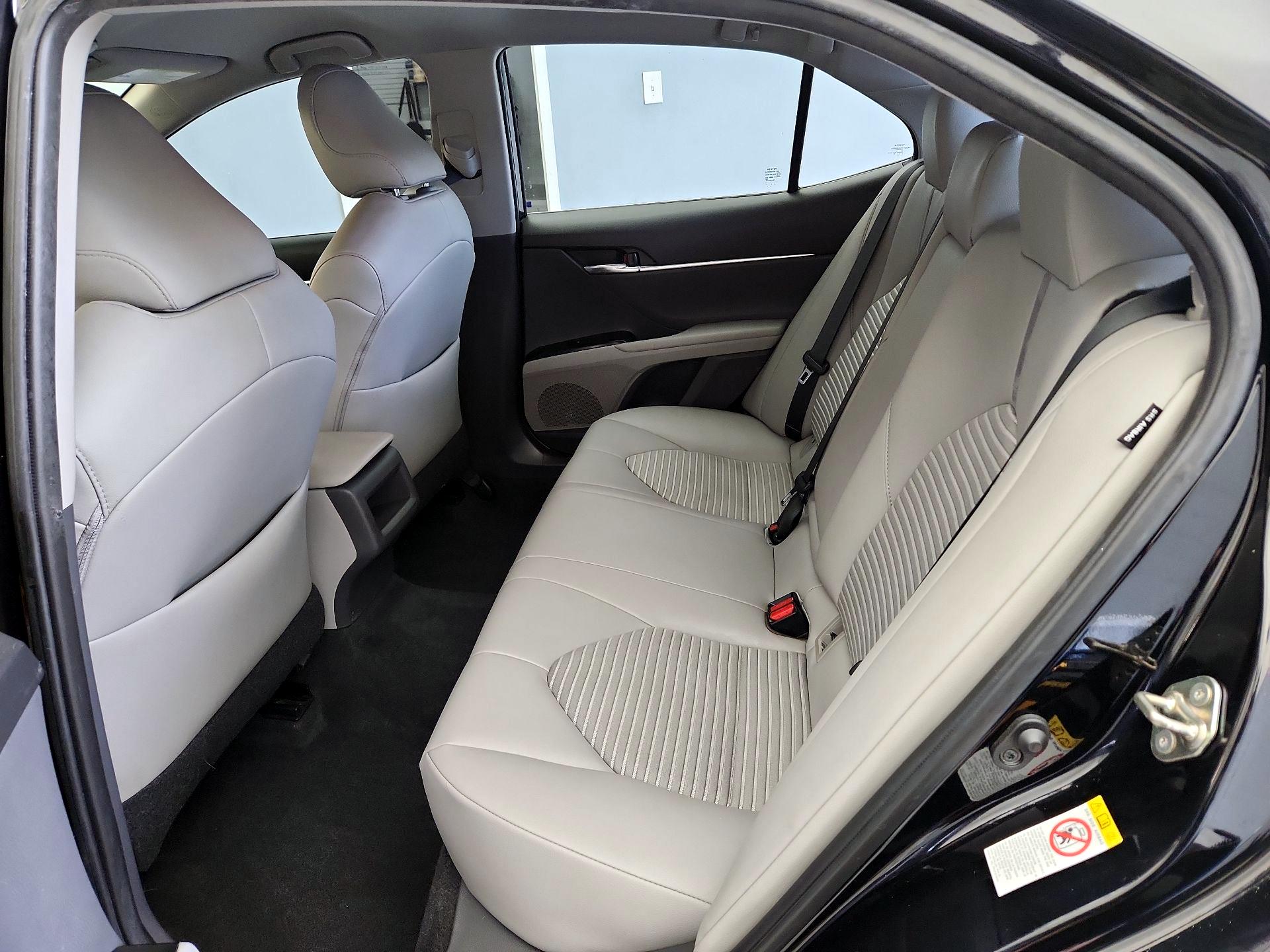 Thumbnail: 2019 Toyota Camry - 19