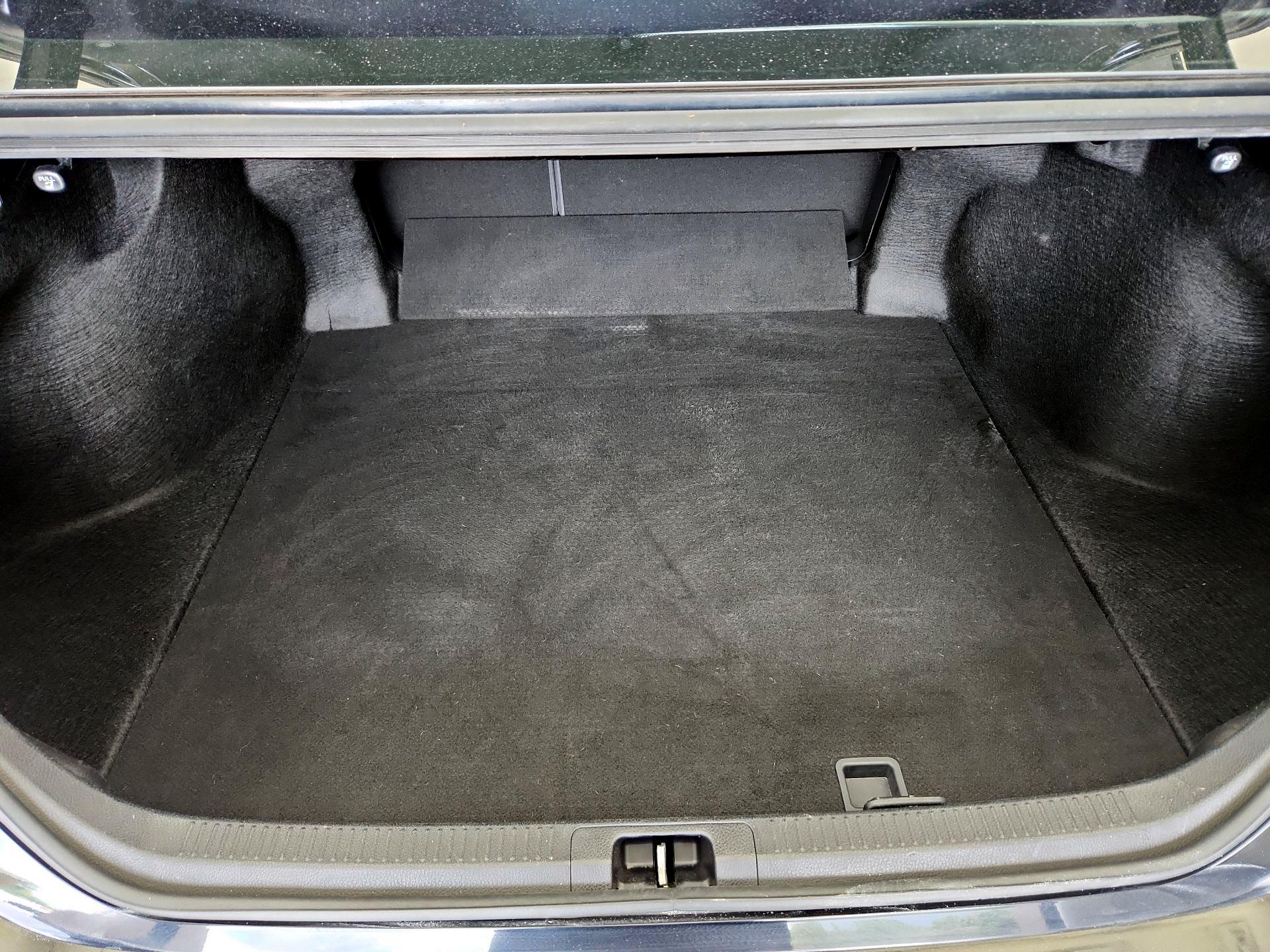 Thumbnail: 2019 Toyota Camry - 20