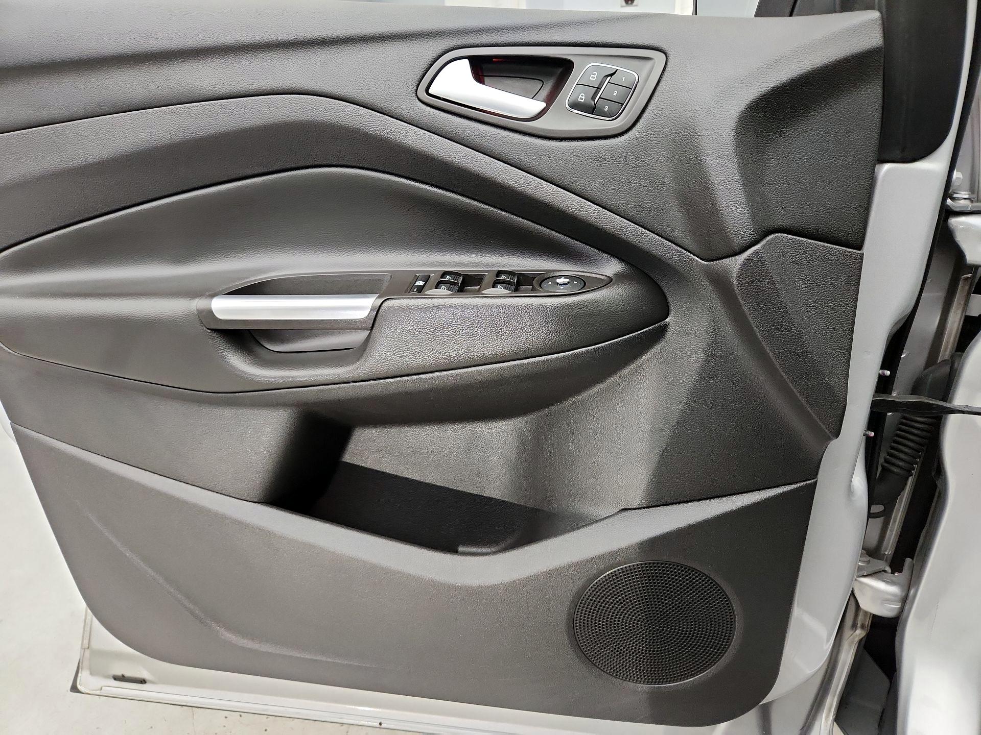Thumbnail: 2014 Ford Escape - 11