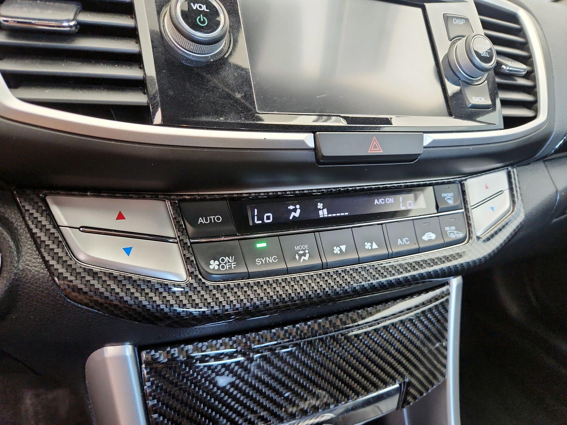 Thumbnail: 2015 Honda Accord - 16