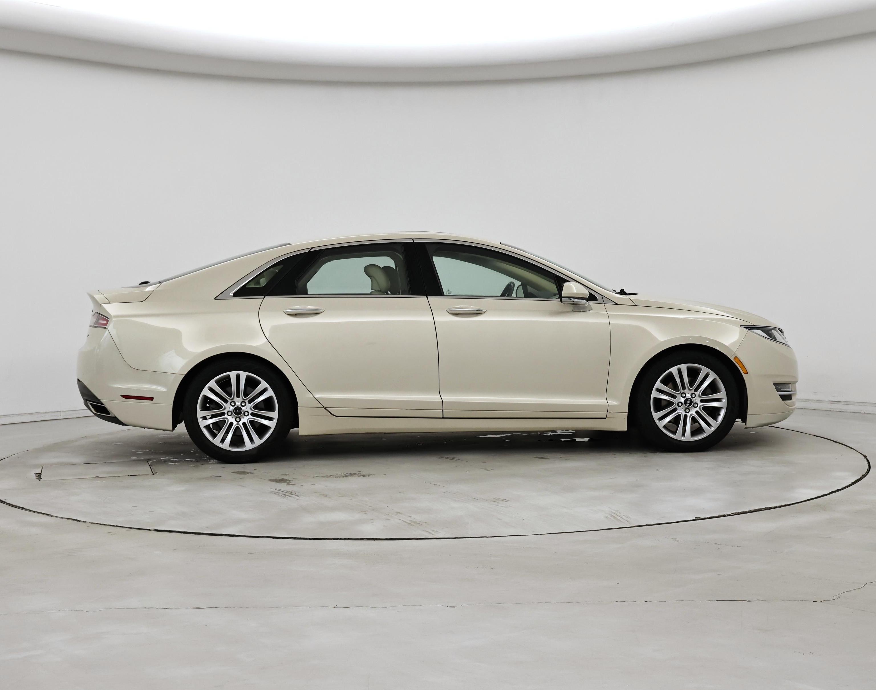 Thumbnail: 2015 Lincoln MKZ - 7