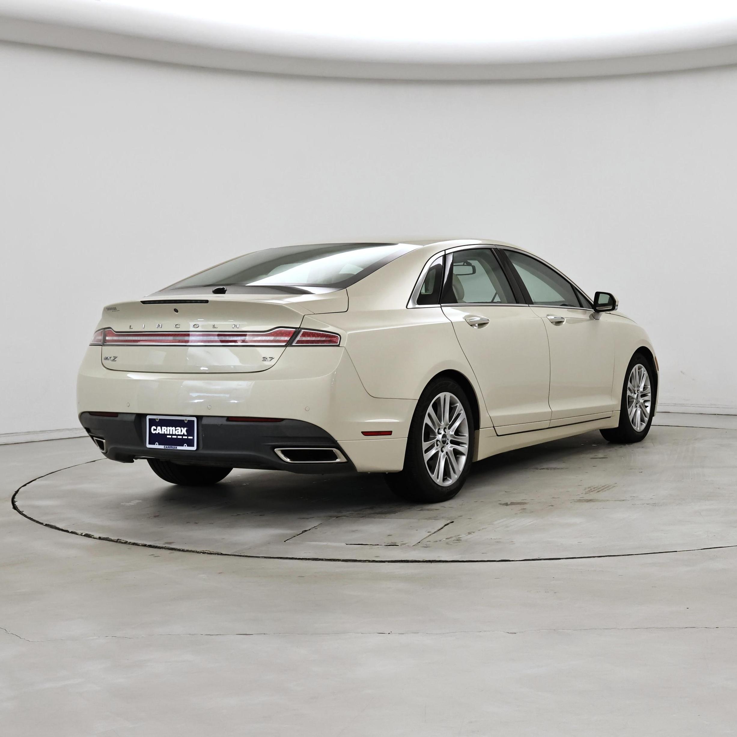 Thumbnail: 2015 Lincoln MKZ - 8