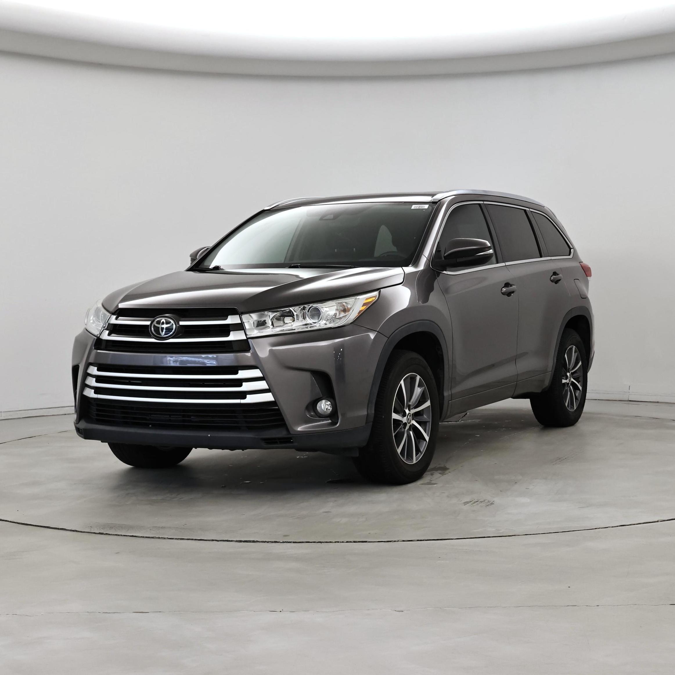 Thumbnail: 2018 Toyota Highlander - 4
