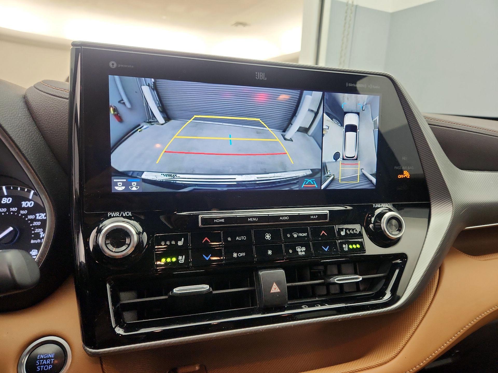 Thumbnail: 2020 Toyota Highlander - 15