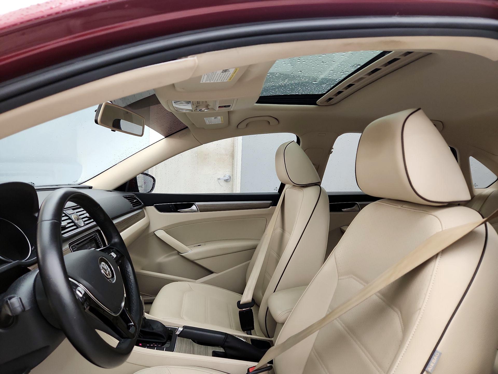 Thumbnail: 2017 Volkswagen Passat - 19