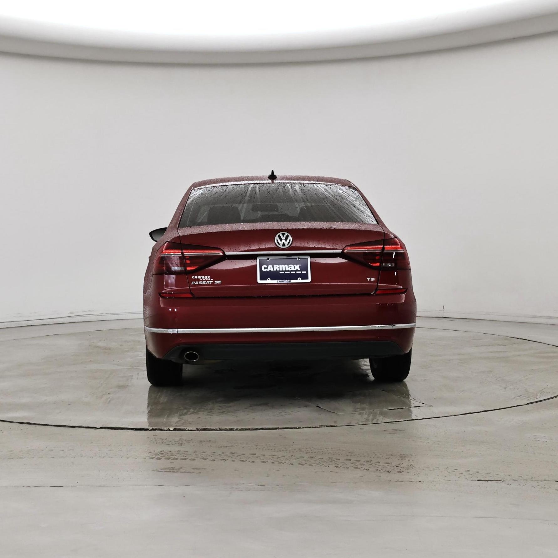 Thumbnail: 2017 Volkswagen Passat - 6