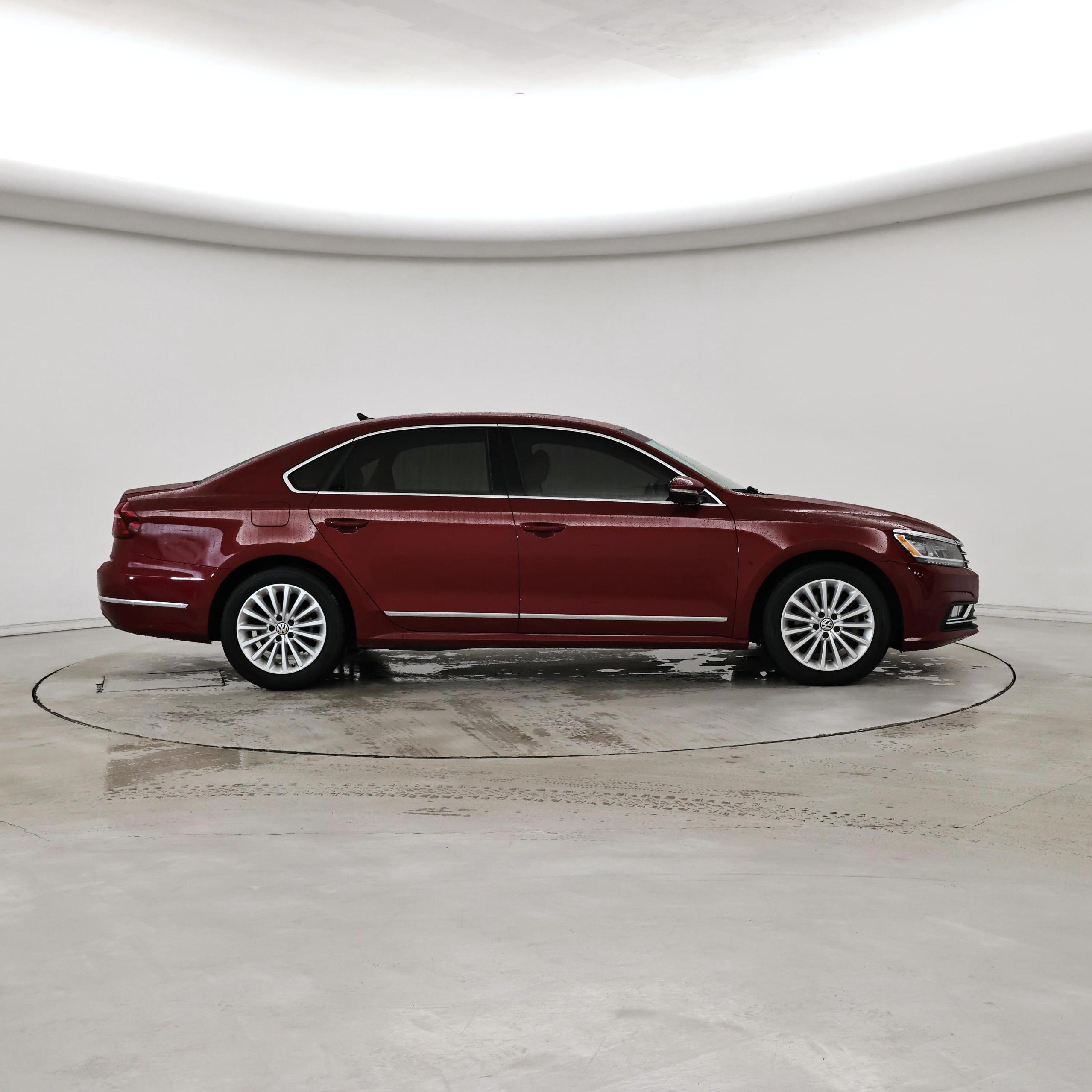 Thumbnail: 2017 Volkswagen Passat - 7
