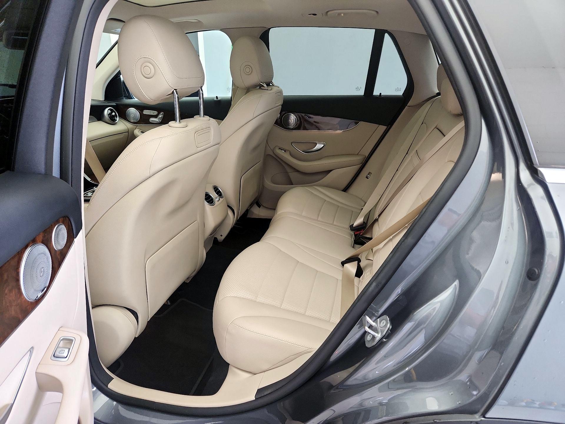 Thumbnail: 2018 Mercedes-Benz GLC - 20