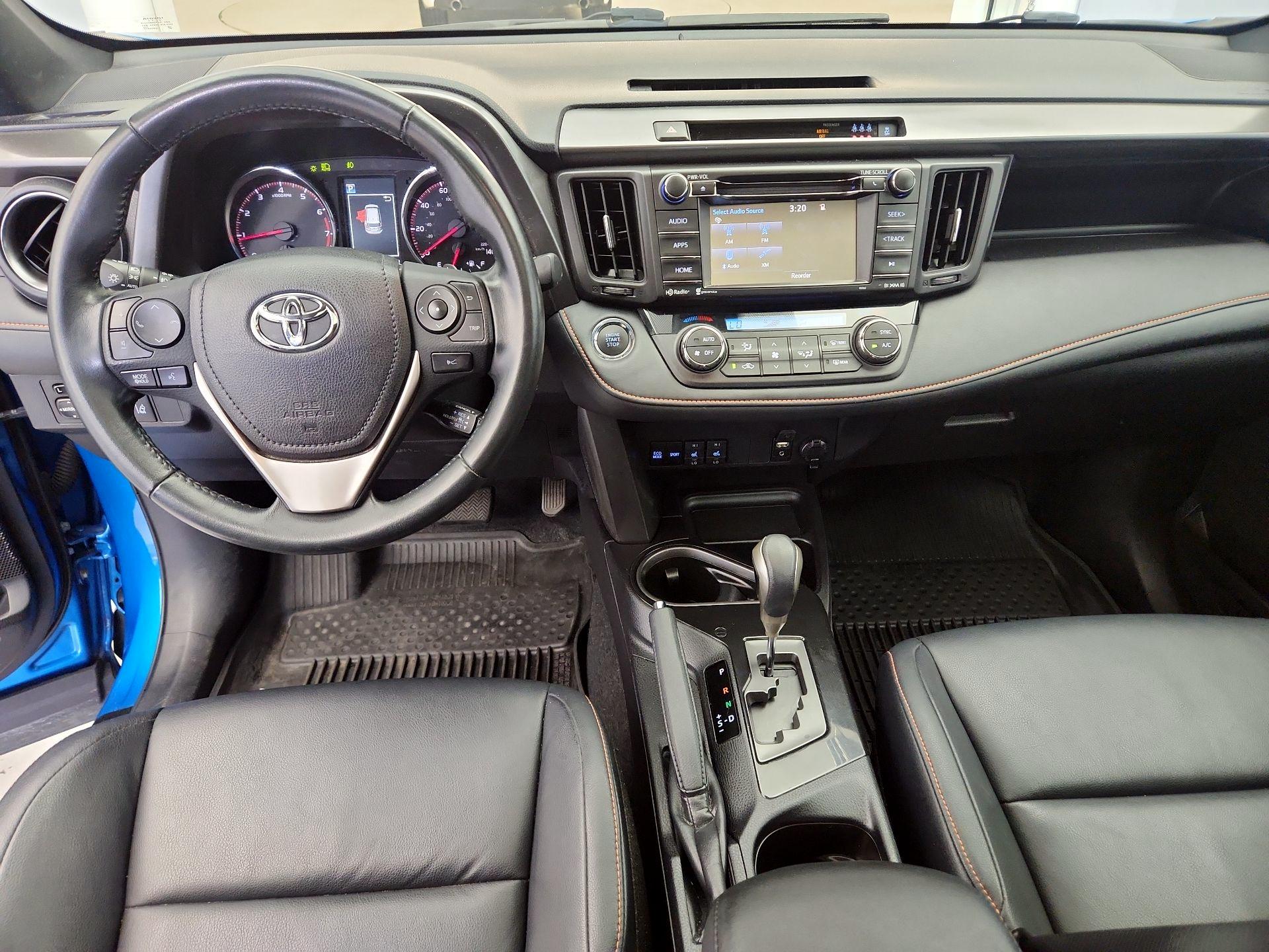 Thumbnail: 2017 Toyota RAV4 - 9