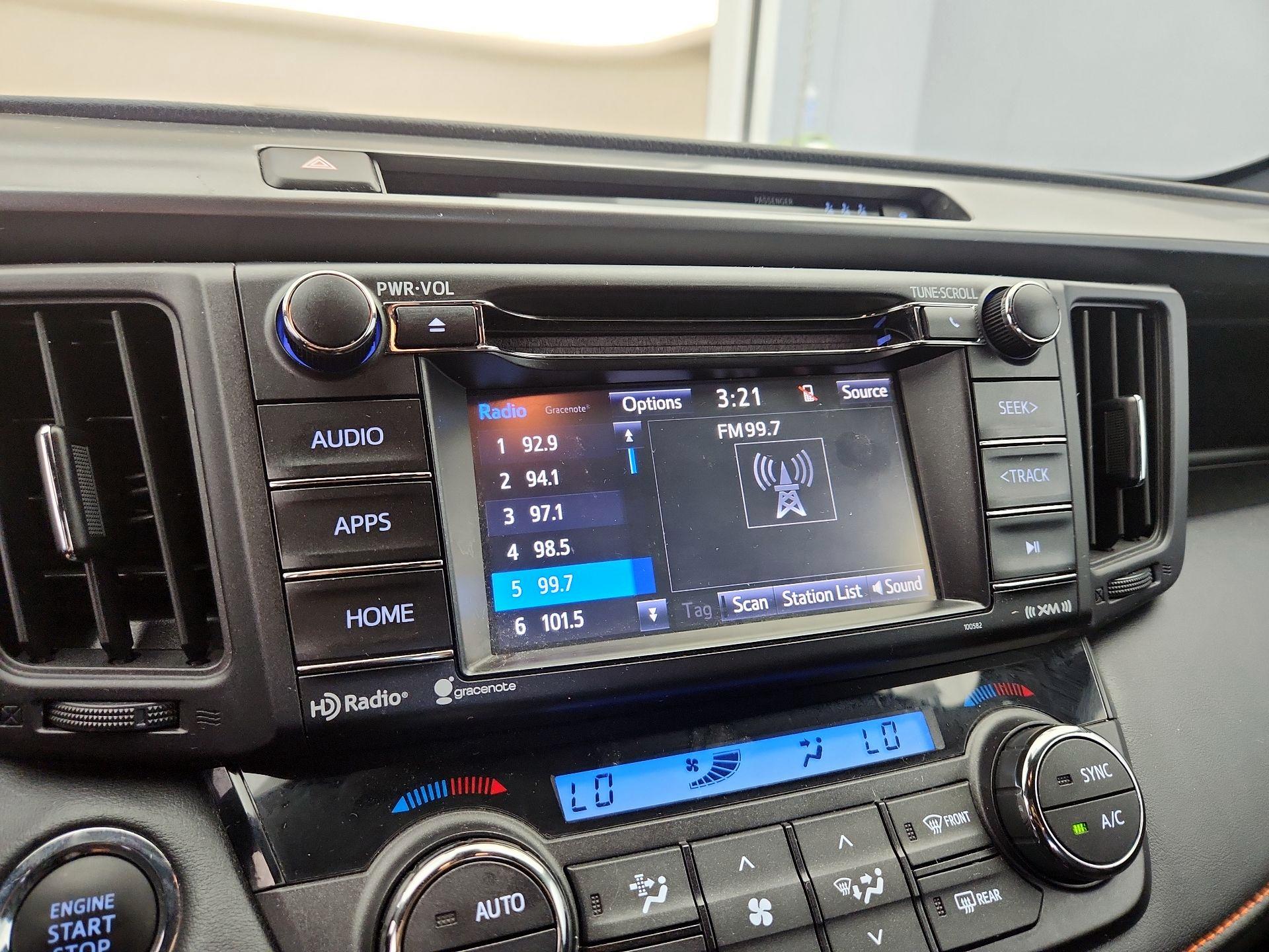Thumbnail: 2017 Toyota RAV4 - 15