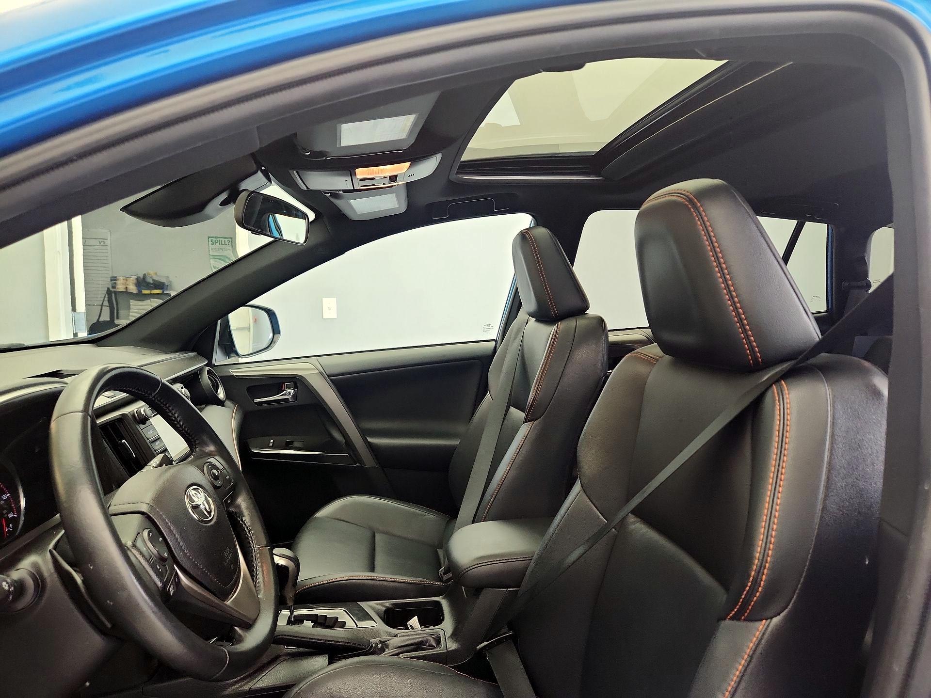 Thumbnail: 2017 Toyota RAV4 - 19