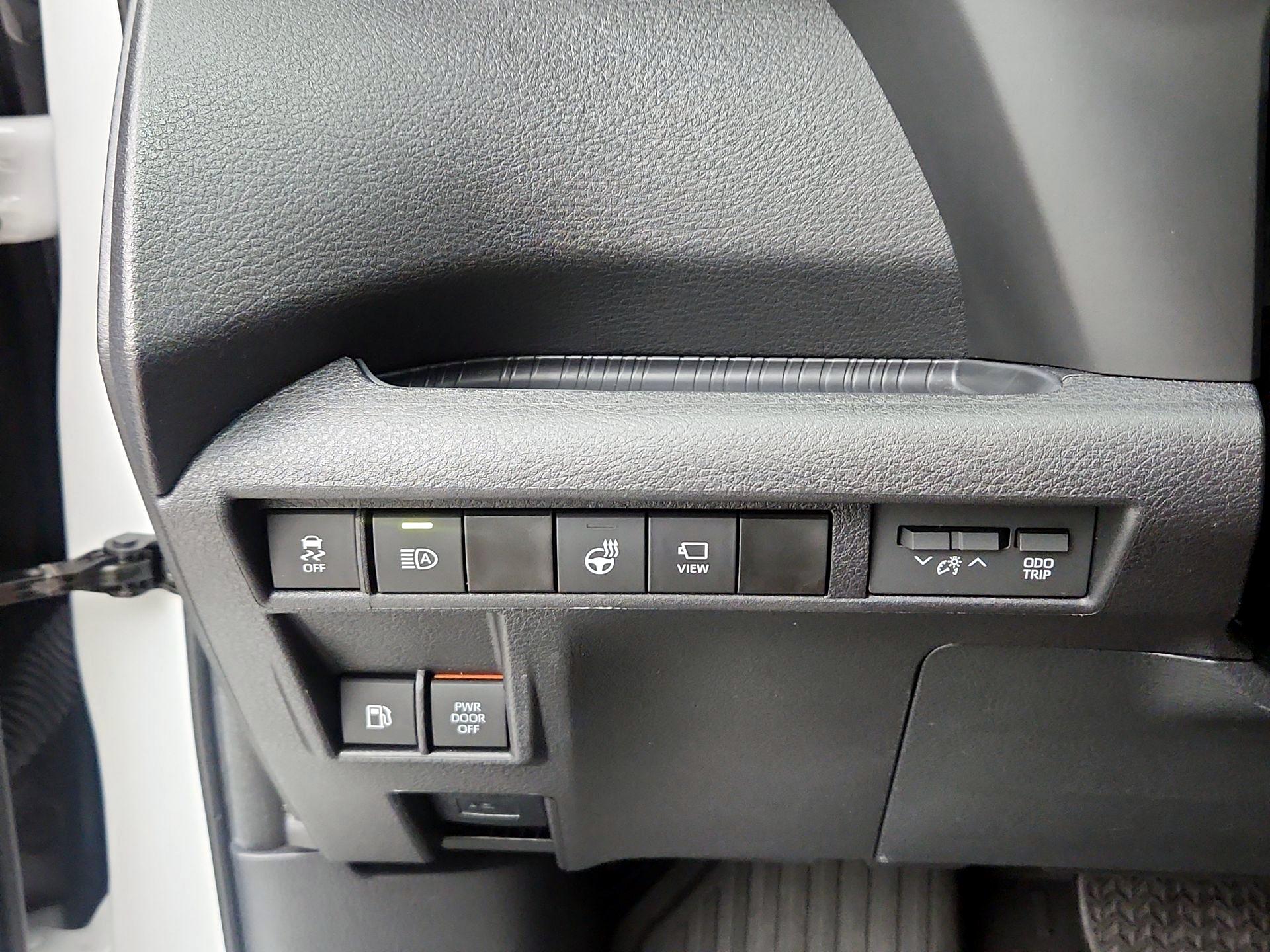 Thumbnail: 2025 Toyota Sienna - 13