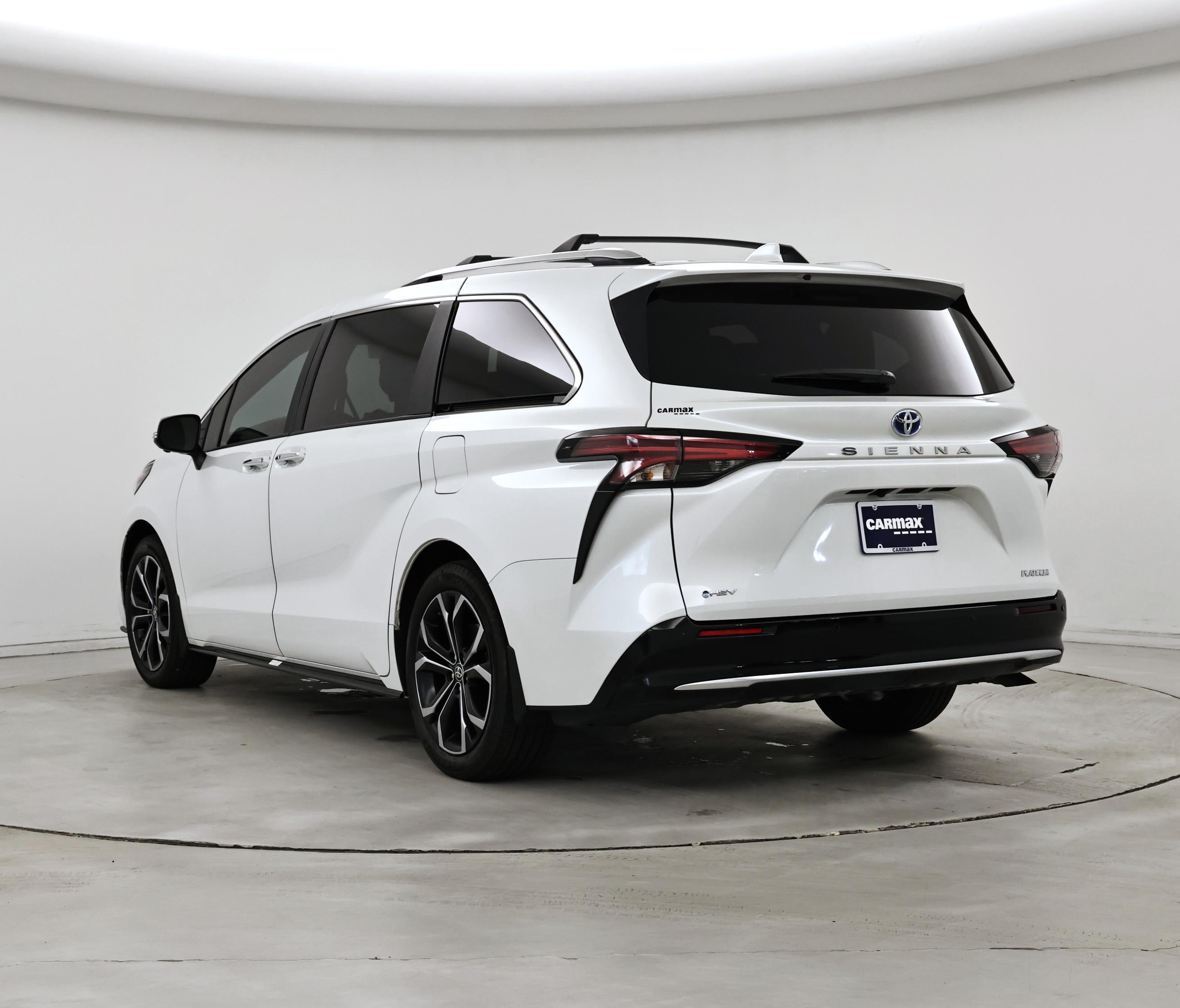 Thumbnail: 2025 Toyota Sienna - 2