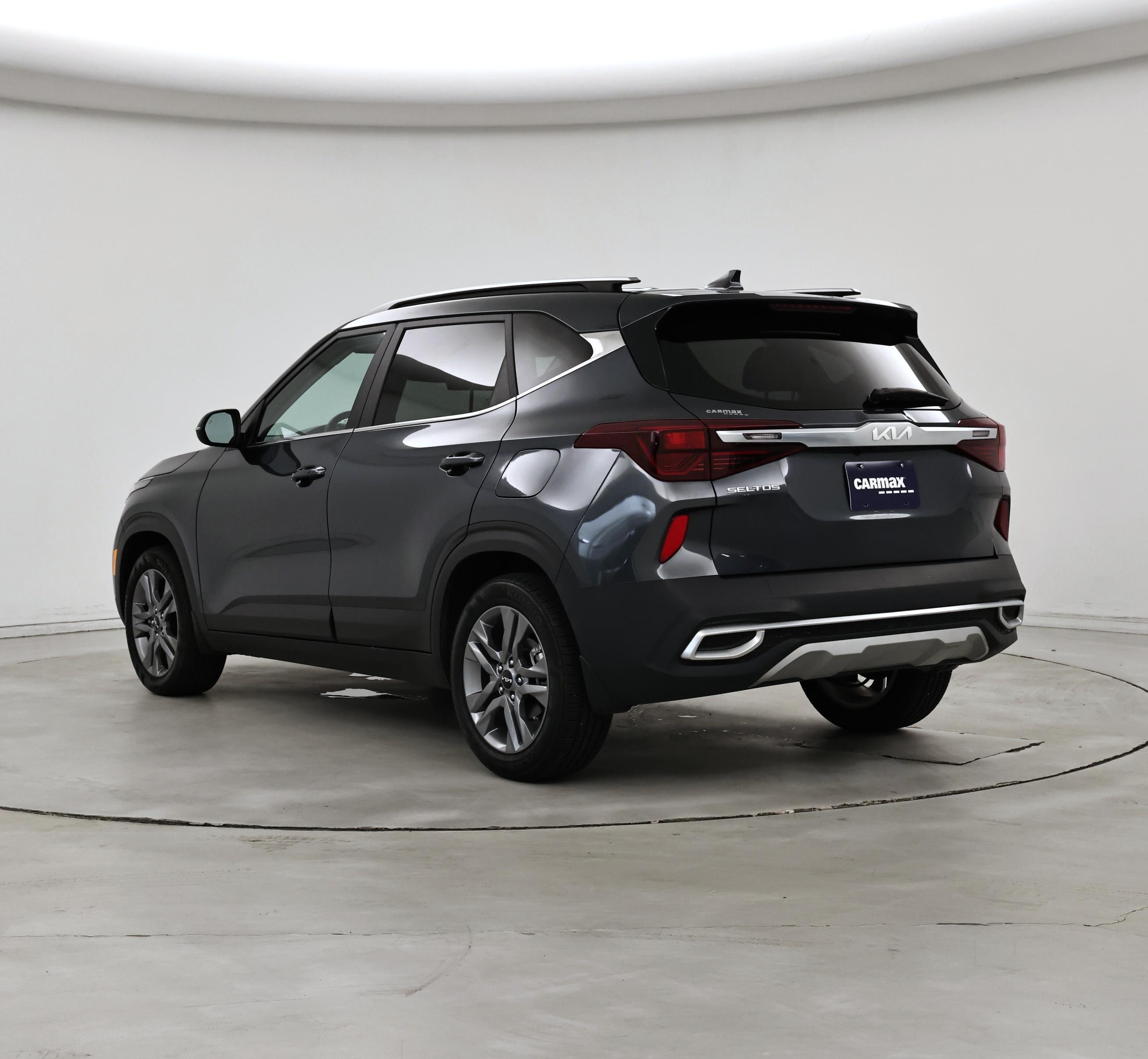 Thumbnail: 2023 Kia Seltos - 2