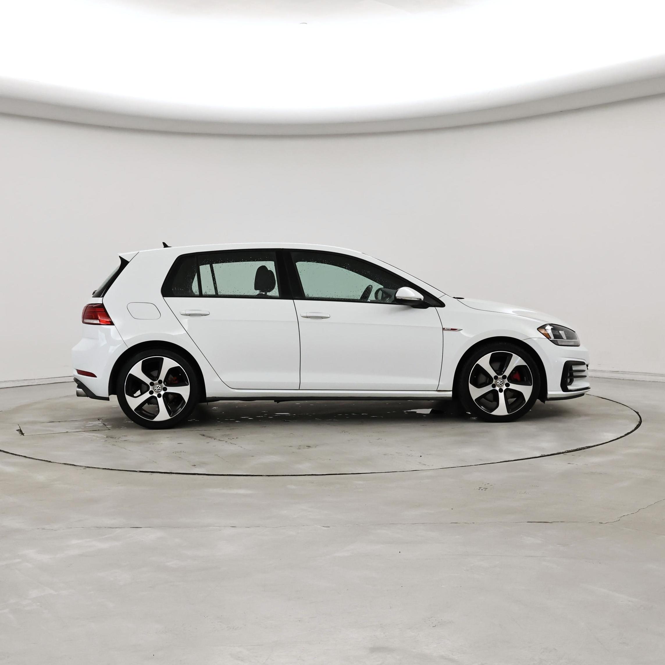 Thumbnail: 2018 Volkswagen Golf - 7