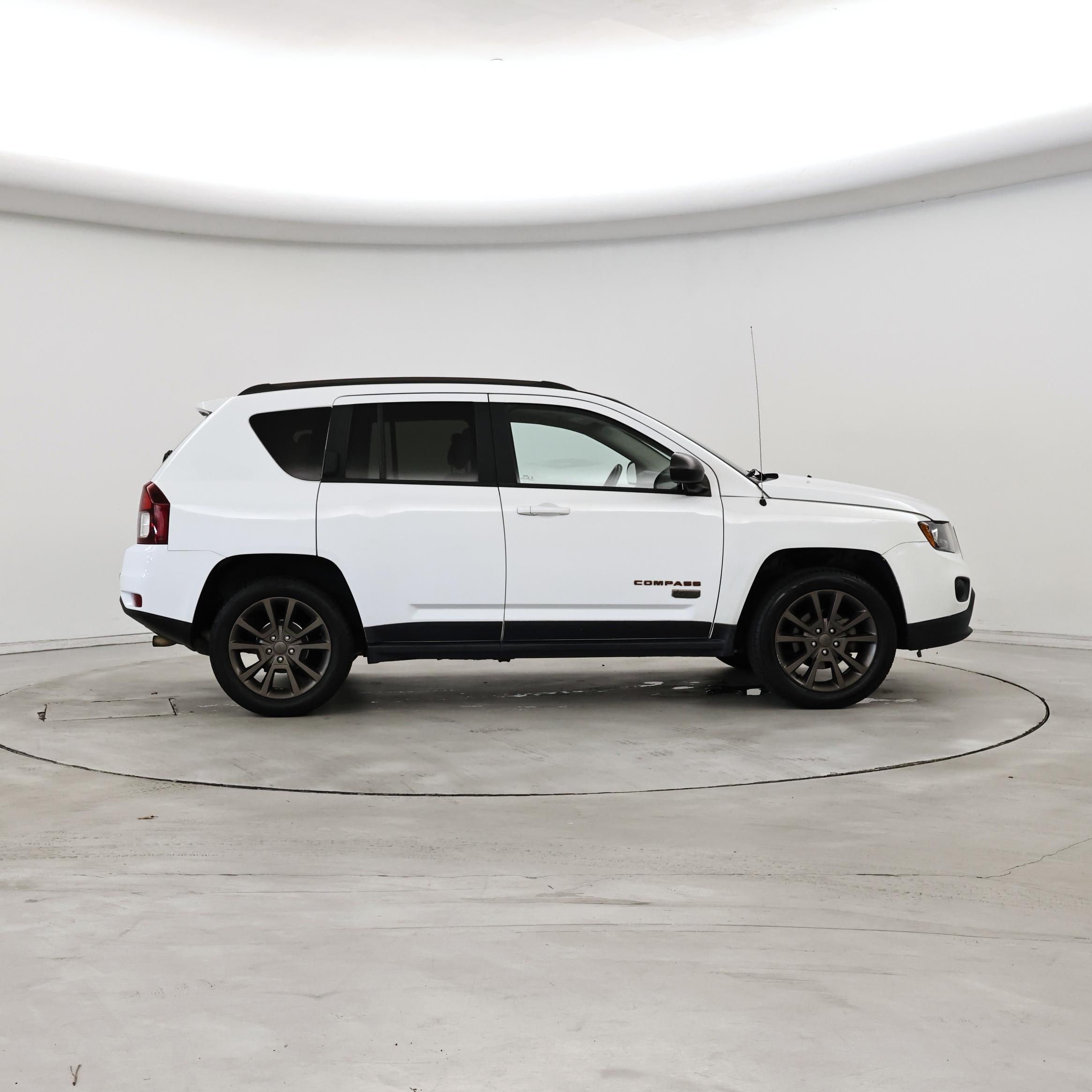 Thumbnail: 2016 Jeep Compass - 7