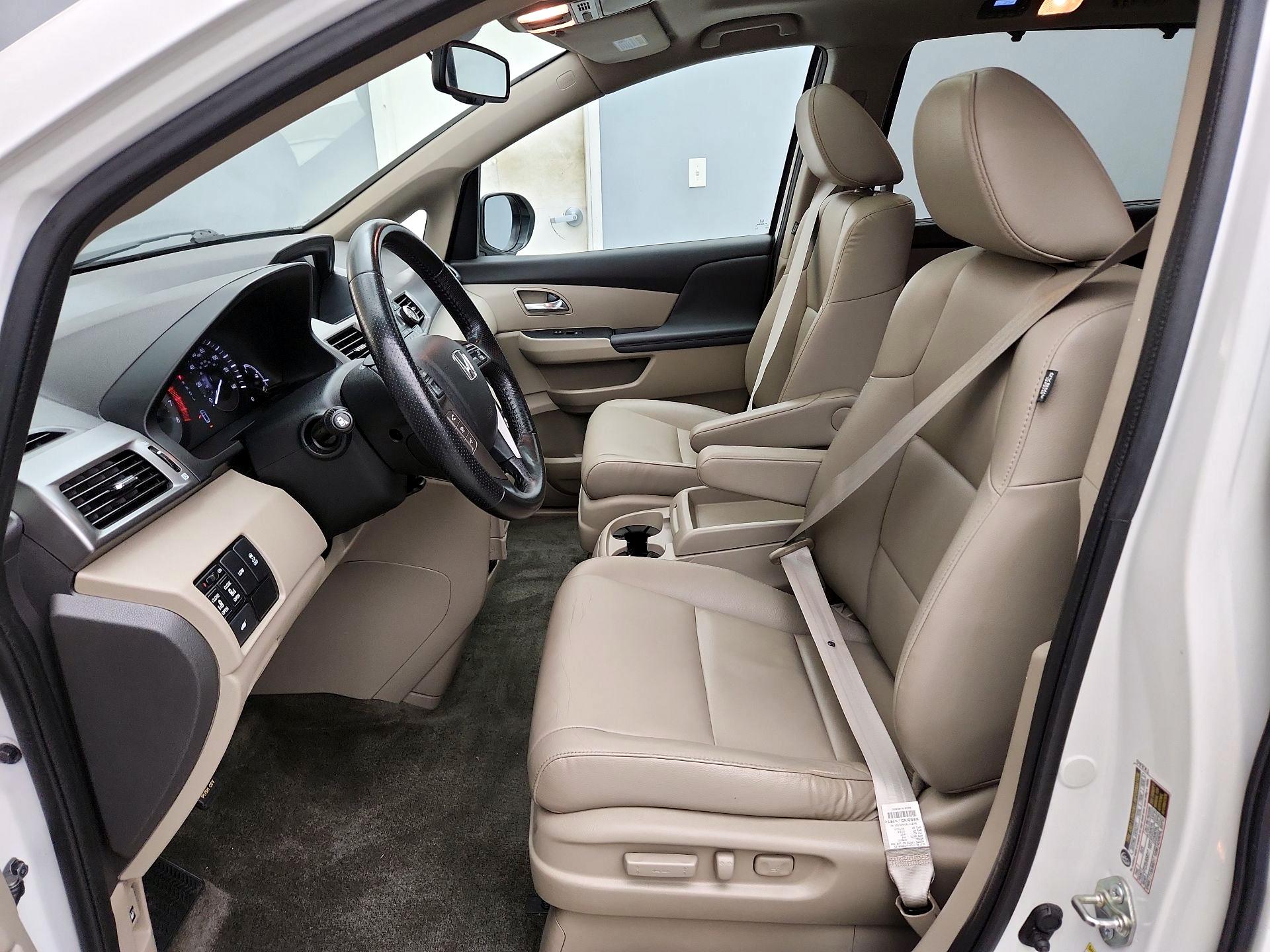 Thumbnail: 2014 Honda Odyssey - 11